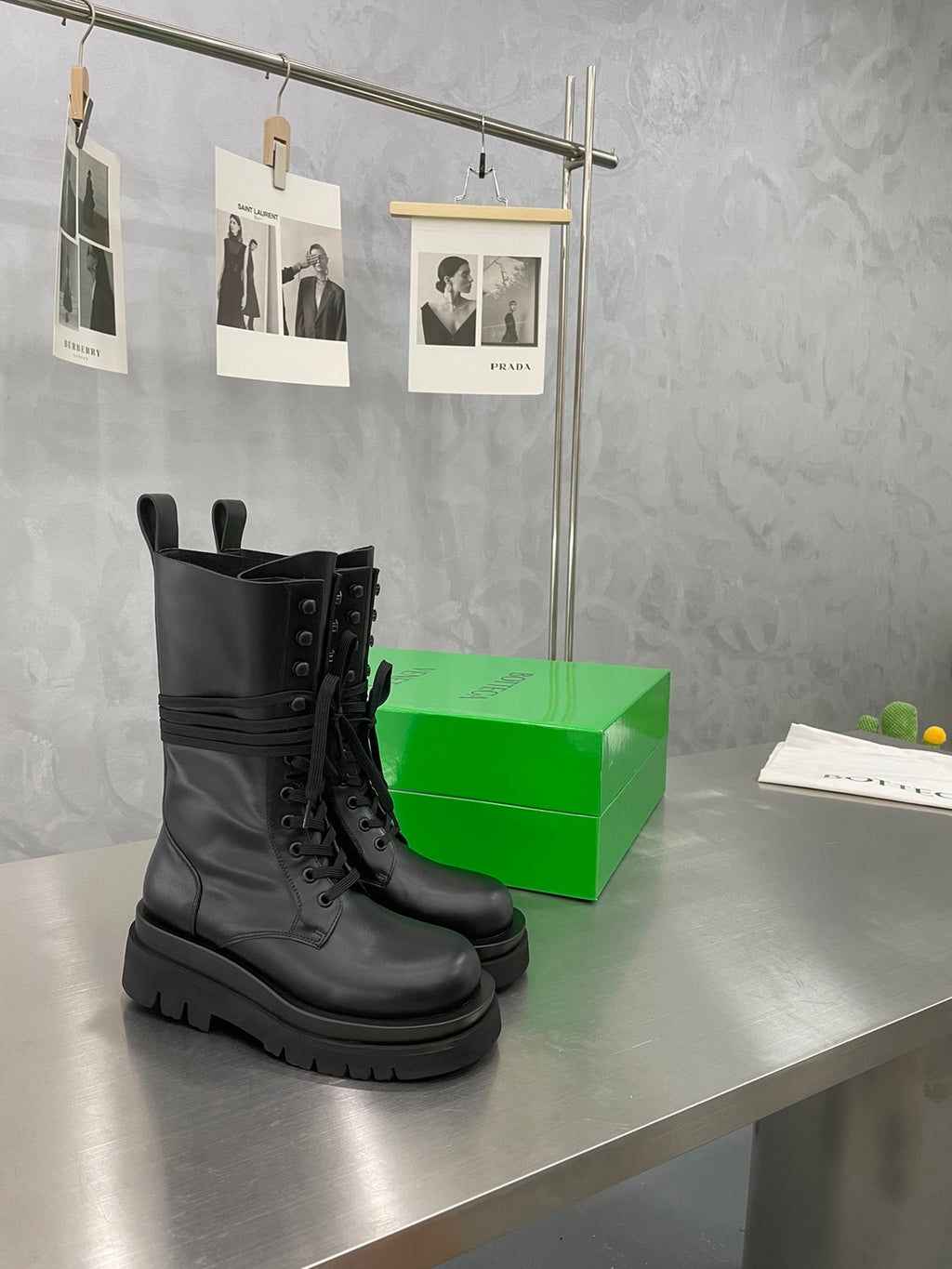 BOTTEGA VENETA LUG LACE-UP BOOT IN BLACK CALFSKIN 7 CM