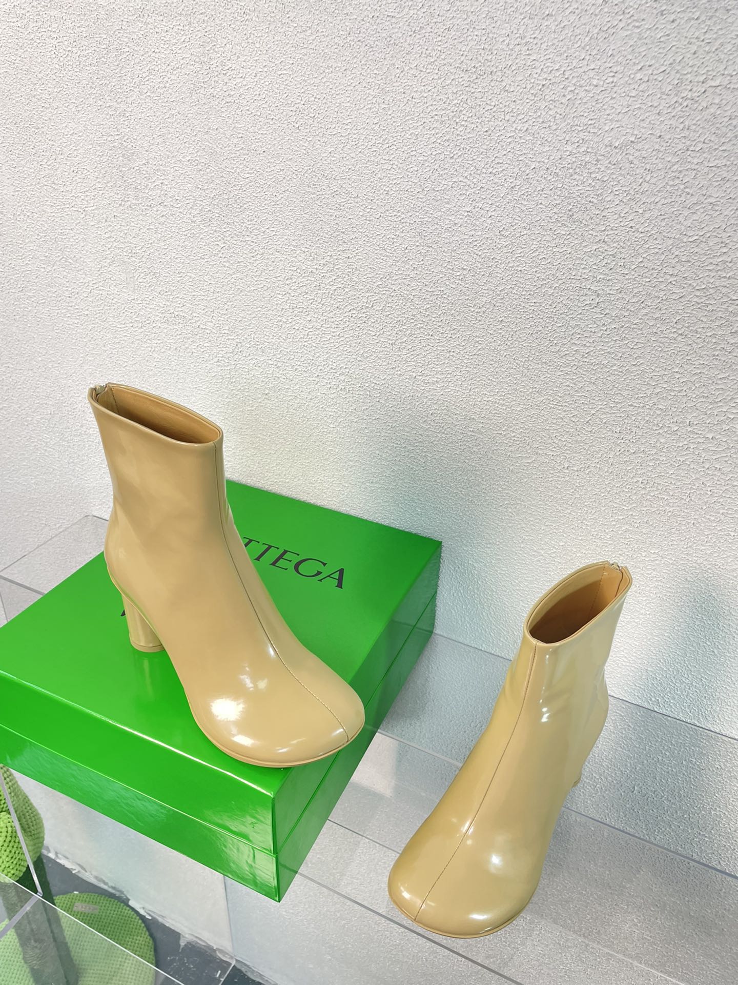 BOTTEGA VENETA ATOMIC ANKLE BOOT IN KHAKI TAN CALFSKIN 75 MM