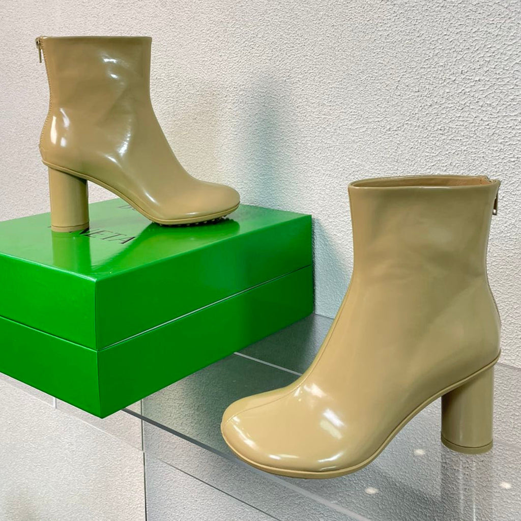 BOTTEGA VENETA ATOMIC ANKLE BOOT IN KHAKI TAN CALFSKIN 75 MM