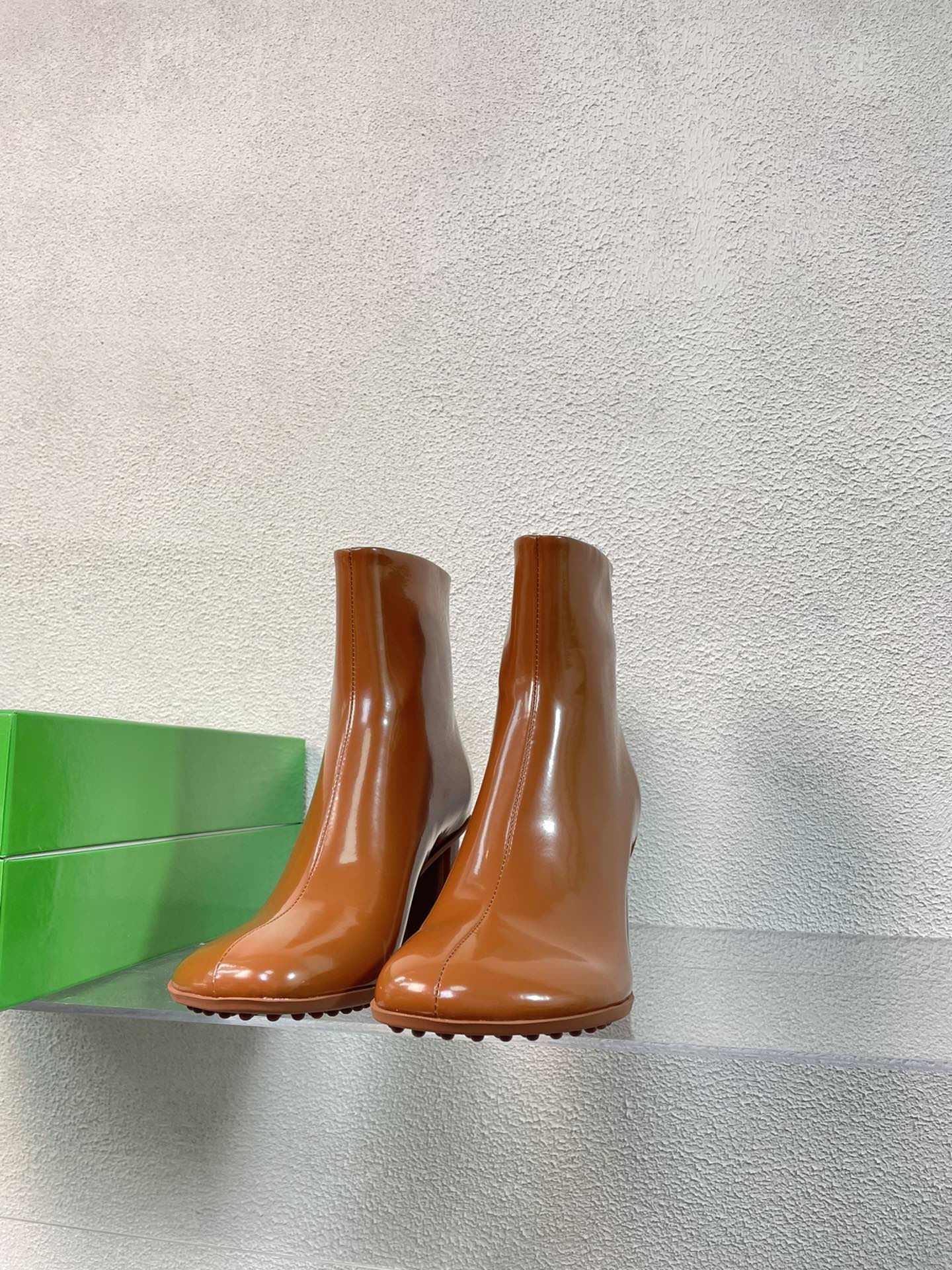 BOTTEGA VENETA ATOMIC ANKLE BOOT IN BRONZE BROWN CALFSKIN 75 MM