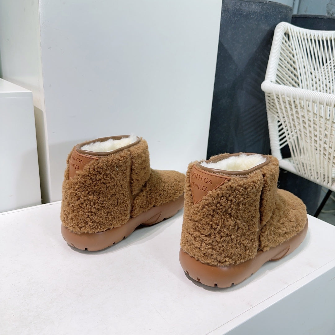 BOTTEGA VENETA MINI ANKLE BOOT IN CHOCOLATE BROWN SHEARLING WITH ULTRA LIGHTWEIGHT RUBBER OUTSOLE