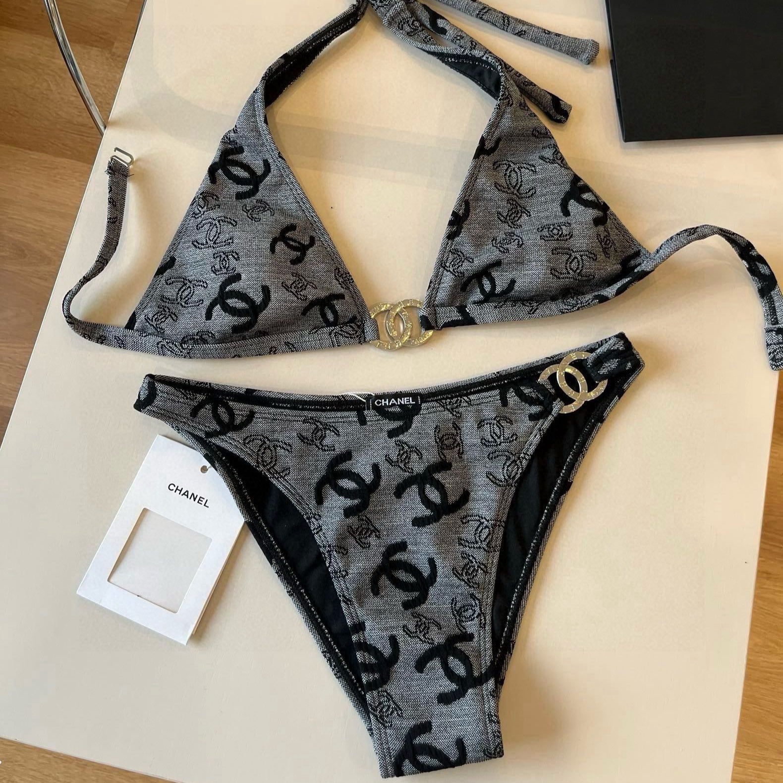 CHANEL SWIMSUIT IN GREY AND BLACK PRINTED LOGO 604224