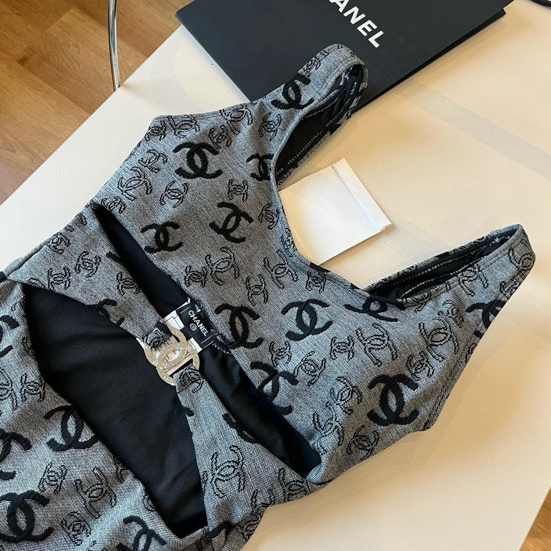CHANEL SWIMSUIT IN GREY AND BLACK PRINTED LOGO 626006