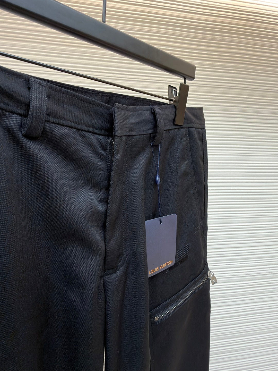 LOUIS VUITTON LV 25S EMBROIDERED CARGO PANTS 584825