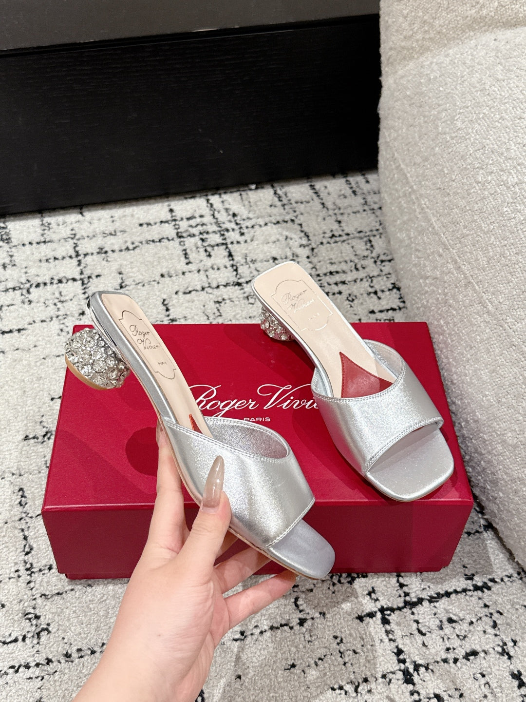 ROGER VIVIER 25S CRYSTAL HEEL MULE IN SILVER CALFSKIN