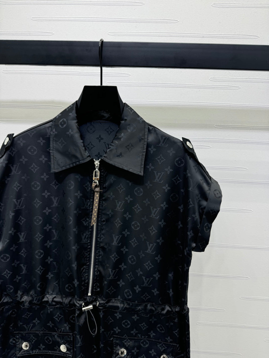 LOUIS VUITTON LV 25S SHORT SLEEVE JACQUARD DRAWSTRING DRESS 264215
