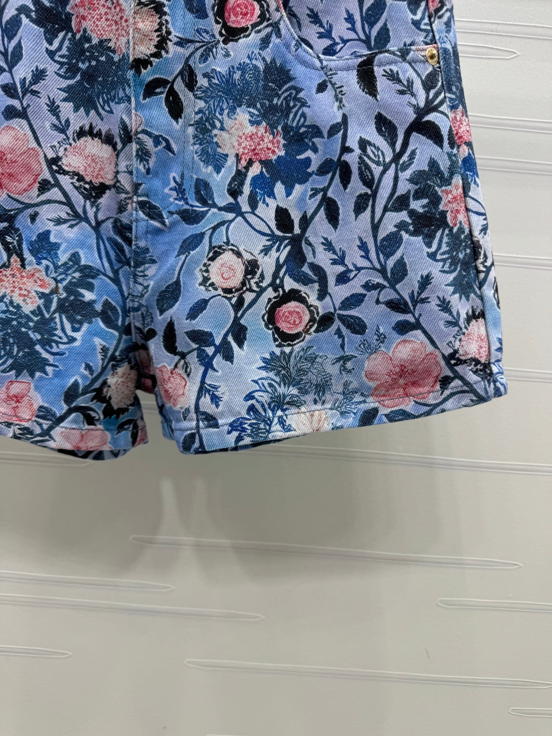 LOUIS VUITTON LV 25S PRINTED DENIM SHORTS 264196