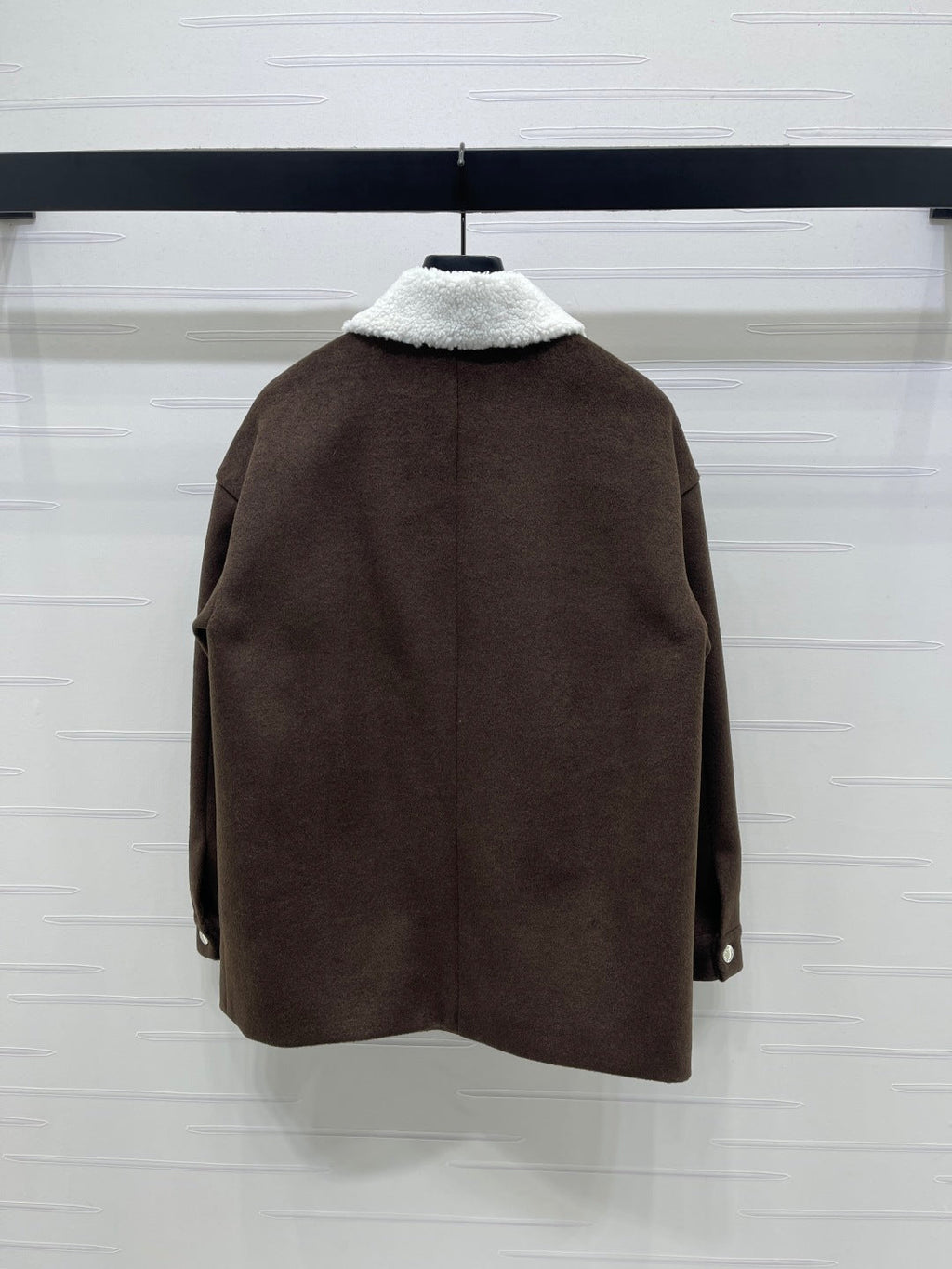 LOUIS VUITTON LV 25S KNITTED CARDIGAN WITH SHEARLING COLLAR 0153