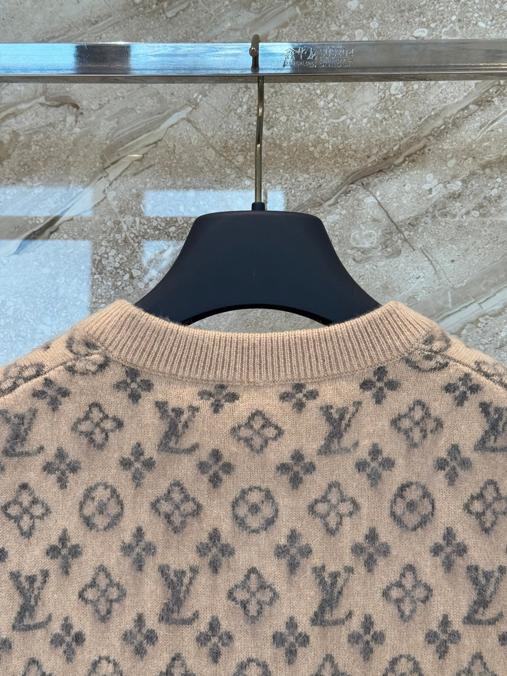 LOUIS VUITTON LV 25S CARDIGAN 0005