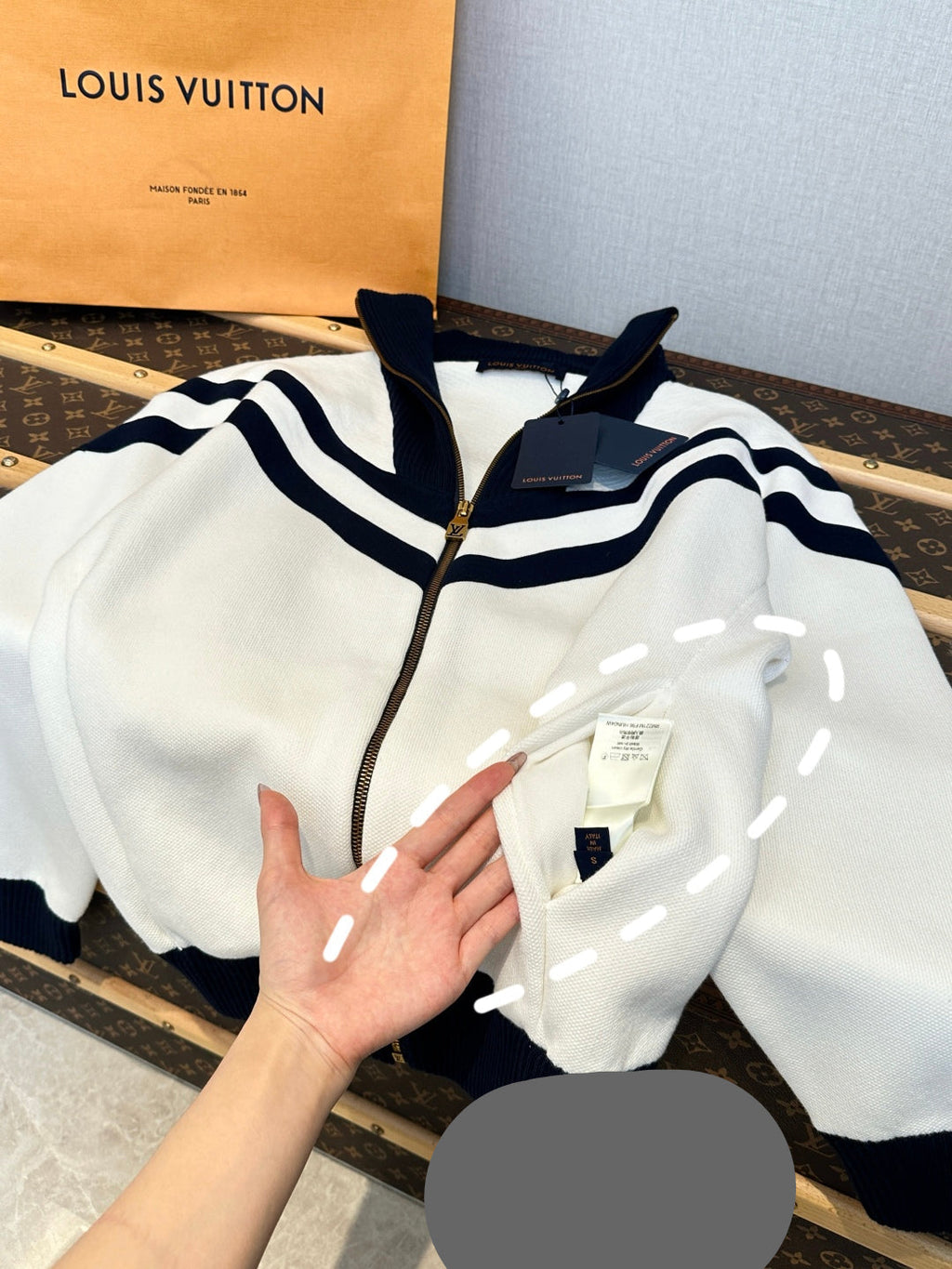 LOUIS VUITTON LV 25S PEACOAT 0165