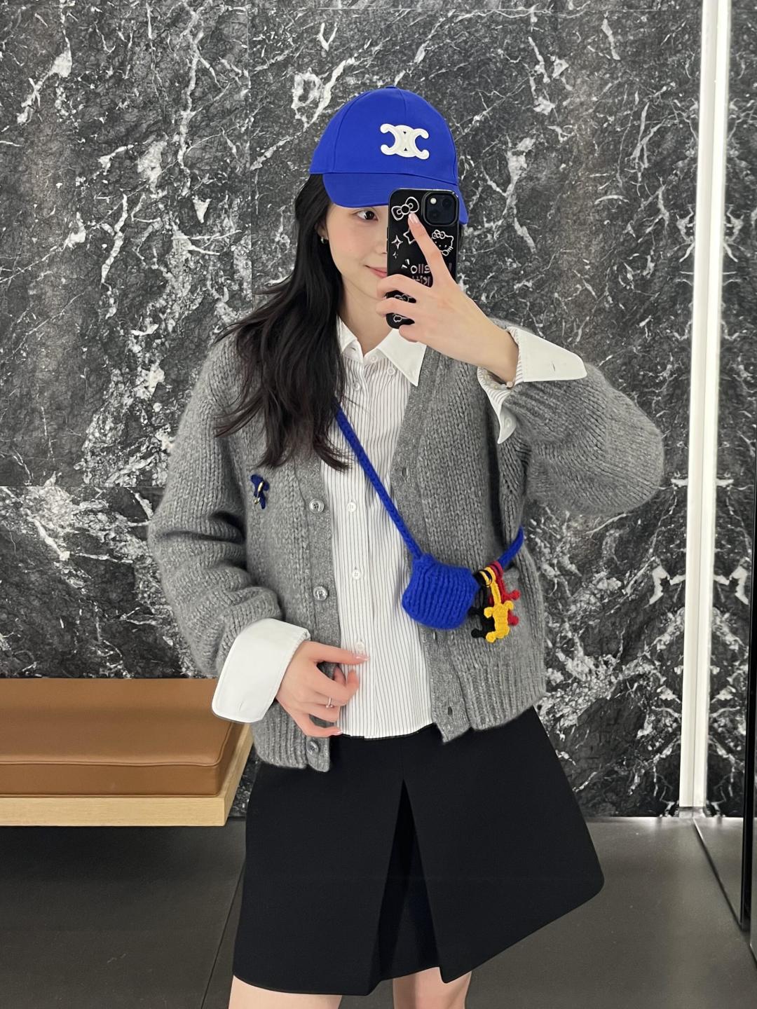CELINE 25S KNITTED CARDIGAN 0001