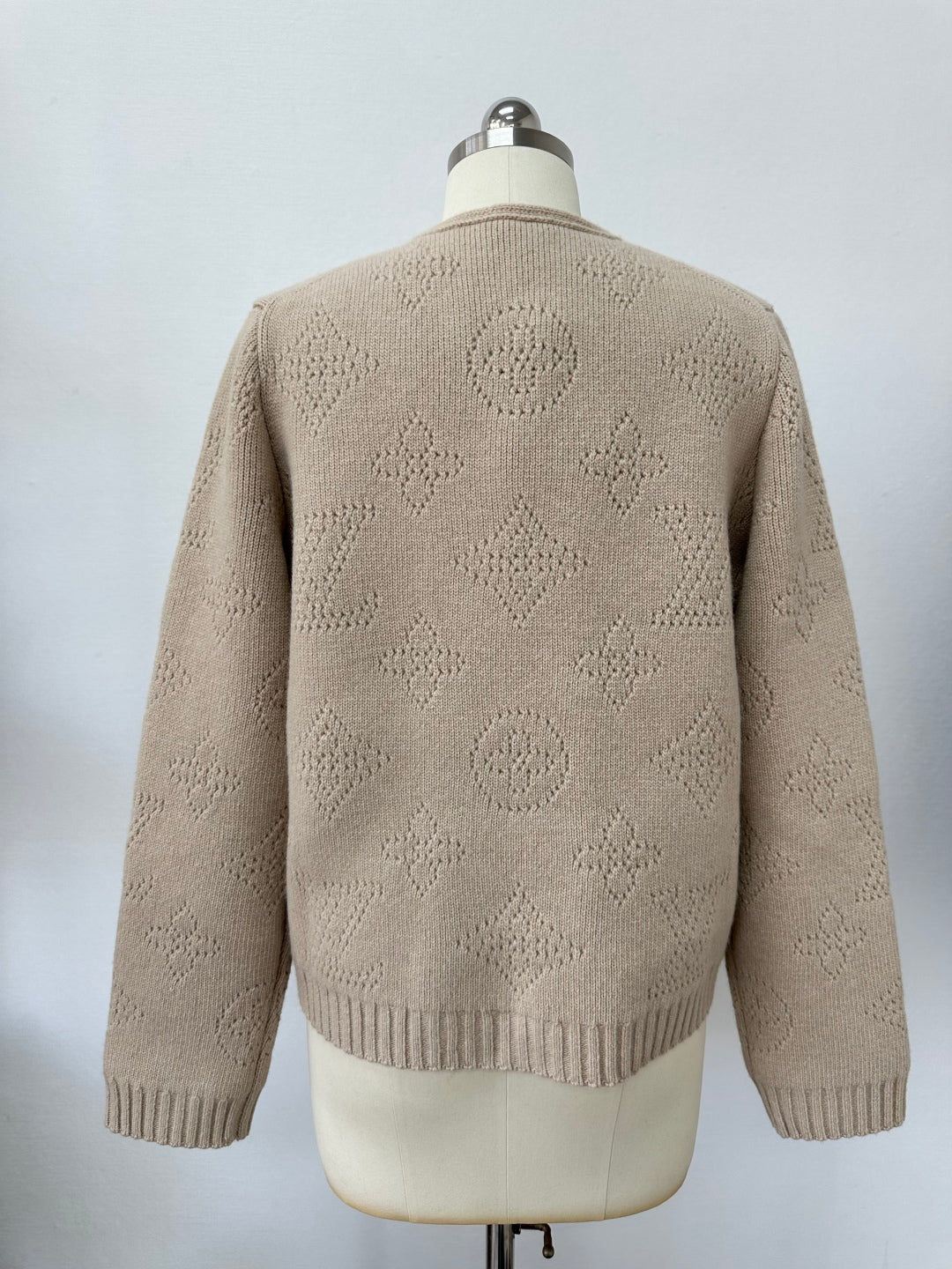 LOUIS VUITTON LV 25S WOOL CARDIGAN 0008