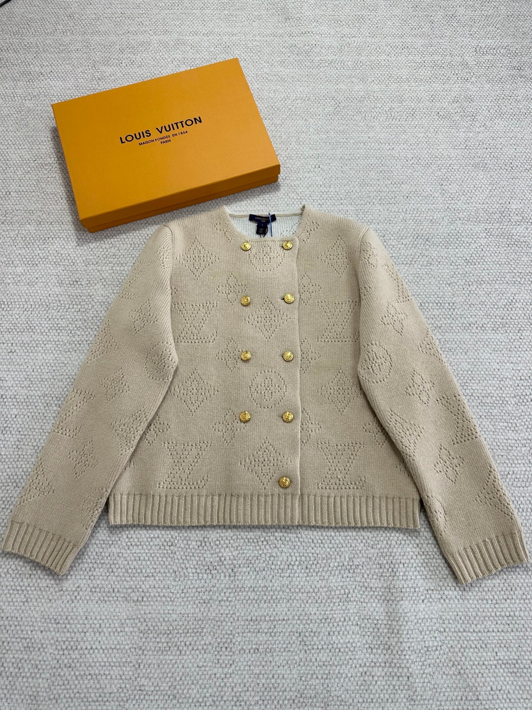 LOUIS VUITTON LV 25S WOOL CARDIGAN 0008