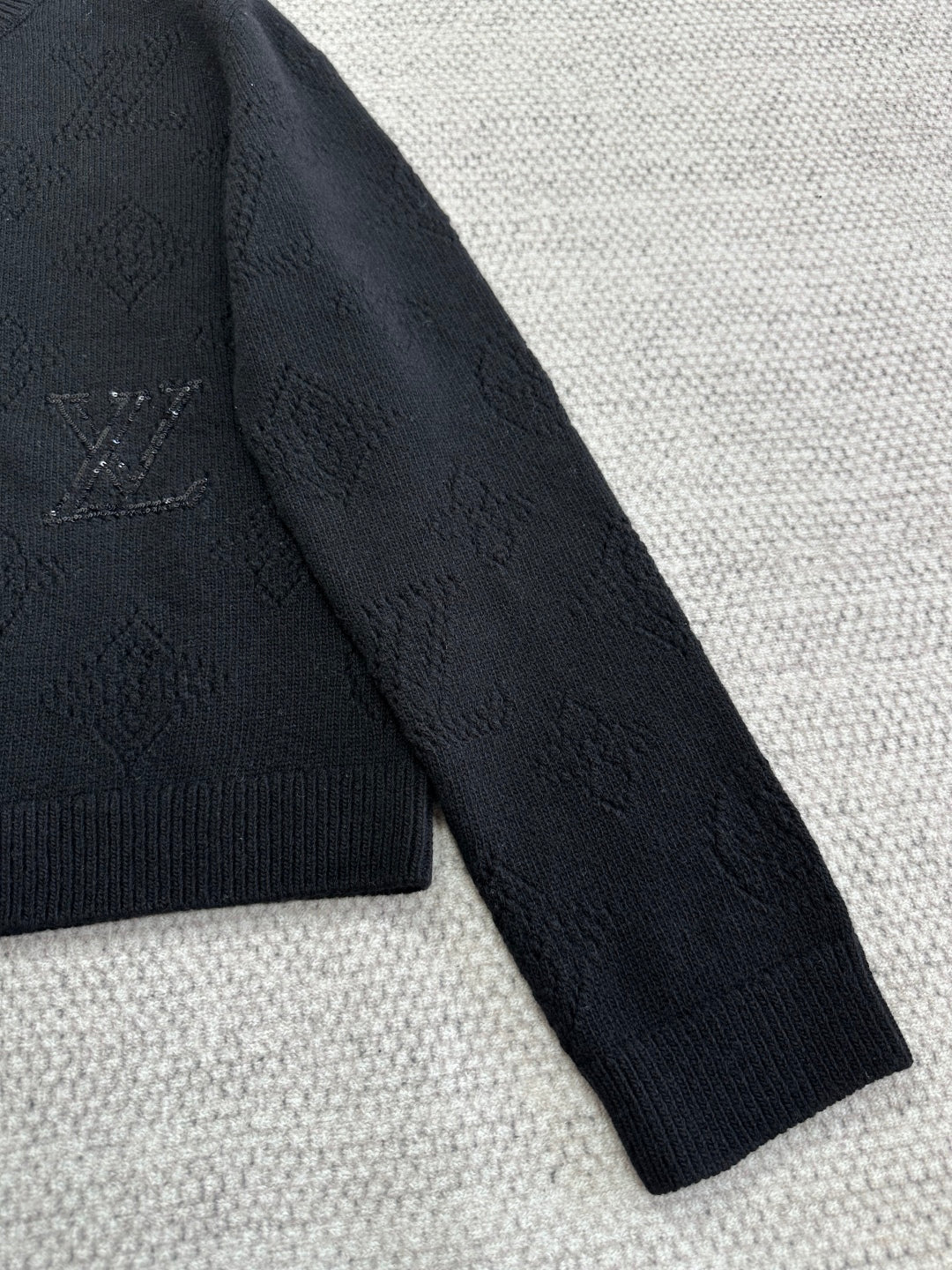 LOUIS VUITTON LV 25S WOOL CARDIGAN 0007