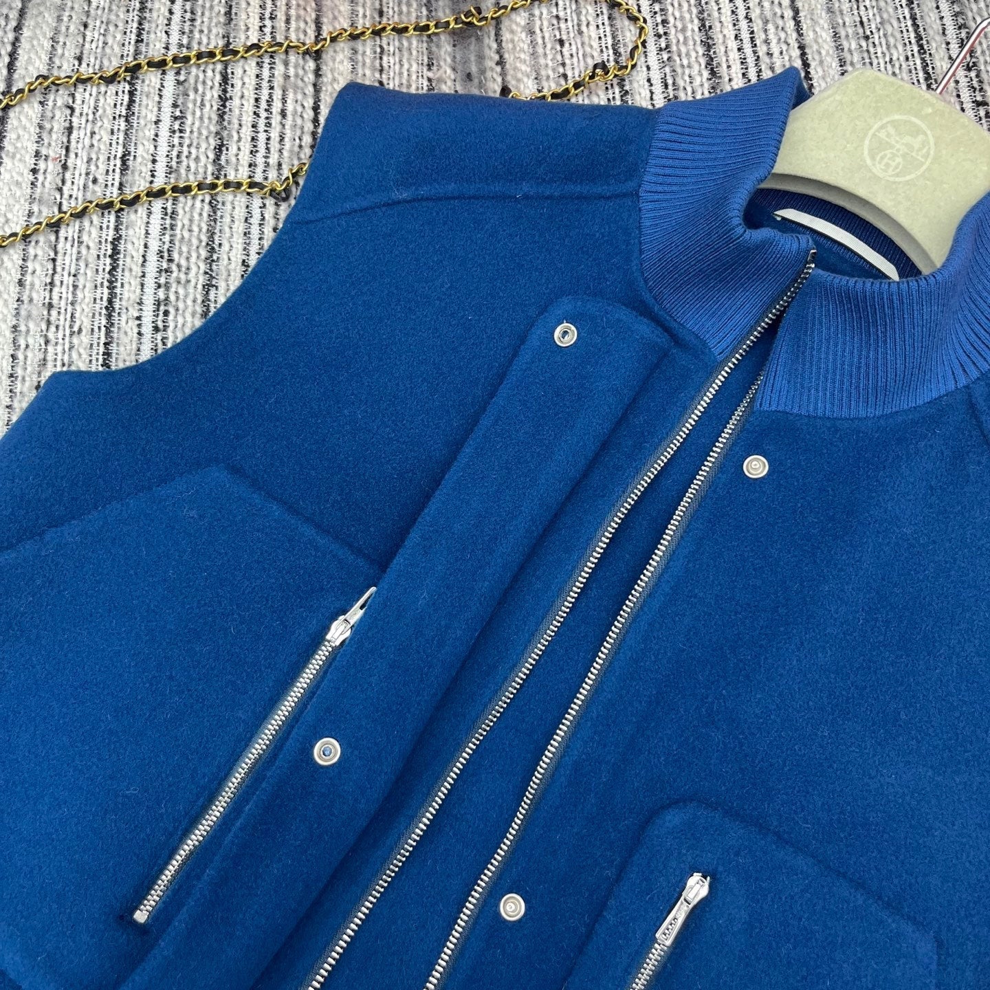 HERMES 25S SLEEVELESS JACKET 305