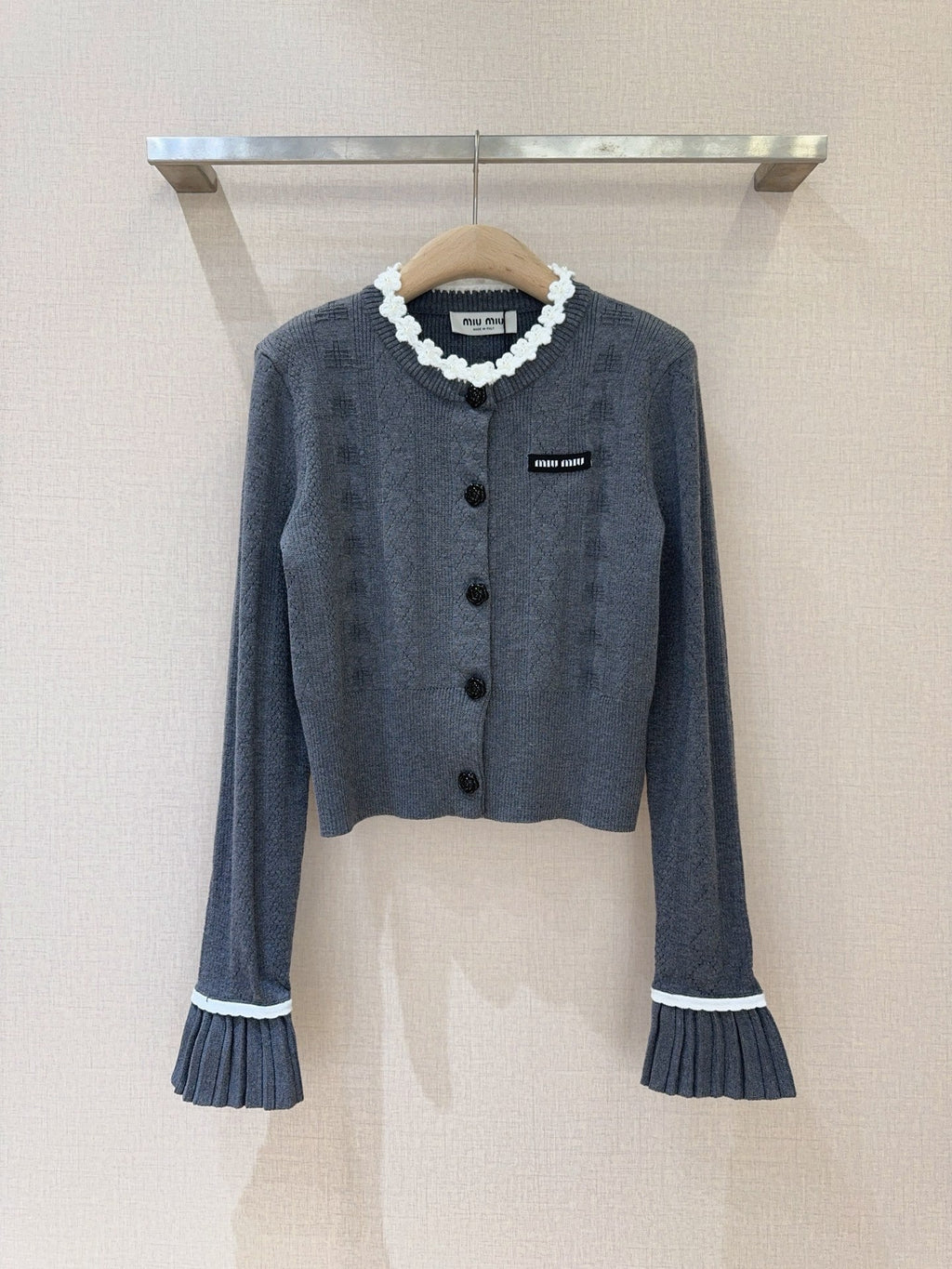 MIUMIU CARDIGAN STYLE 801