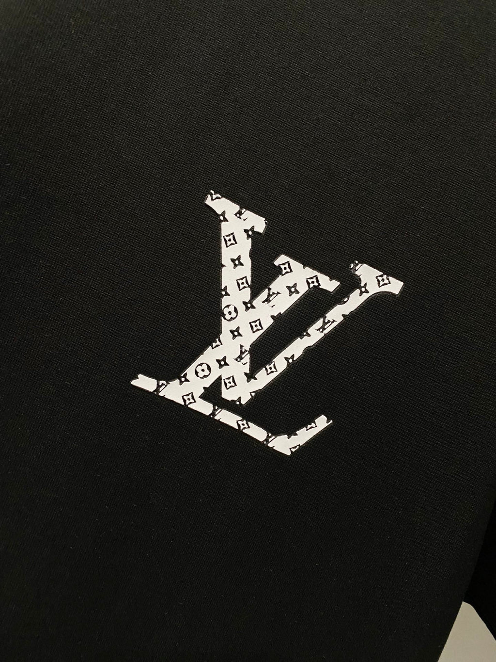LOUIS VUITTON LV BLACK COTTON T-SHIRT 238839