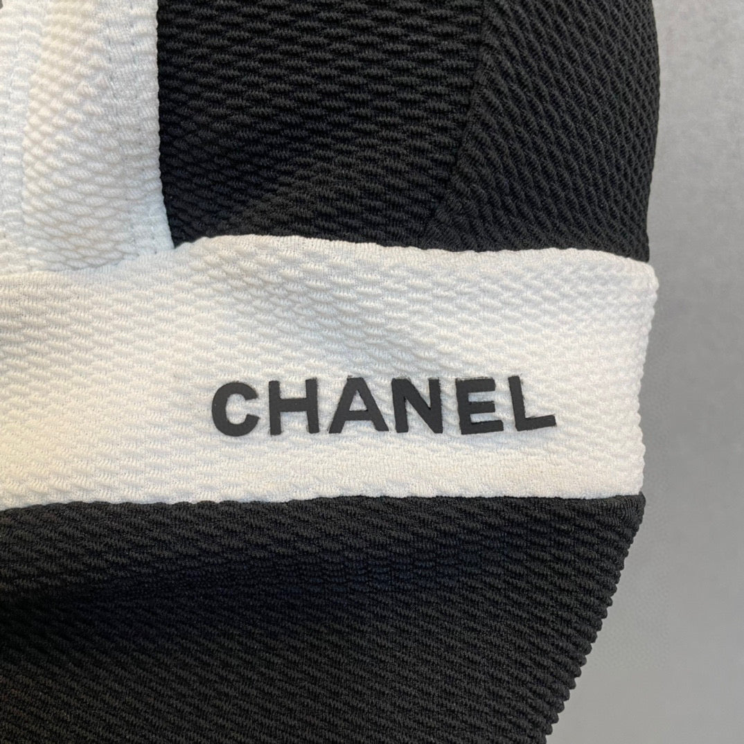 CHANEL BIKINI SWIMSUIT SET IN BLACK AND WHITE 573554