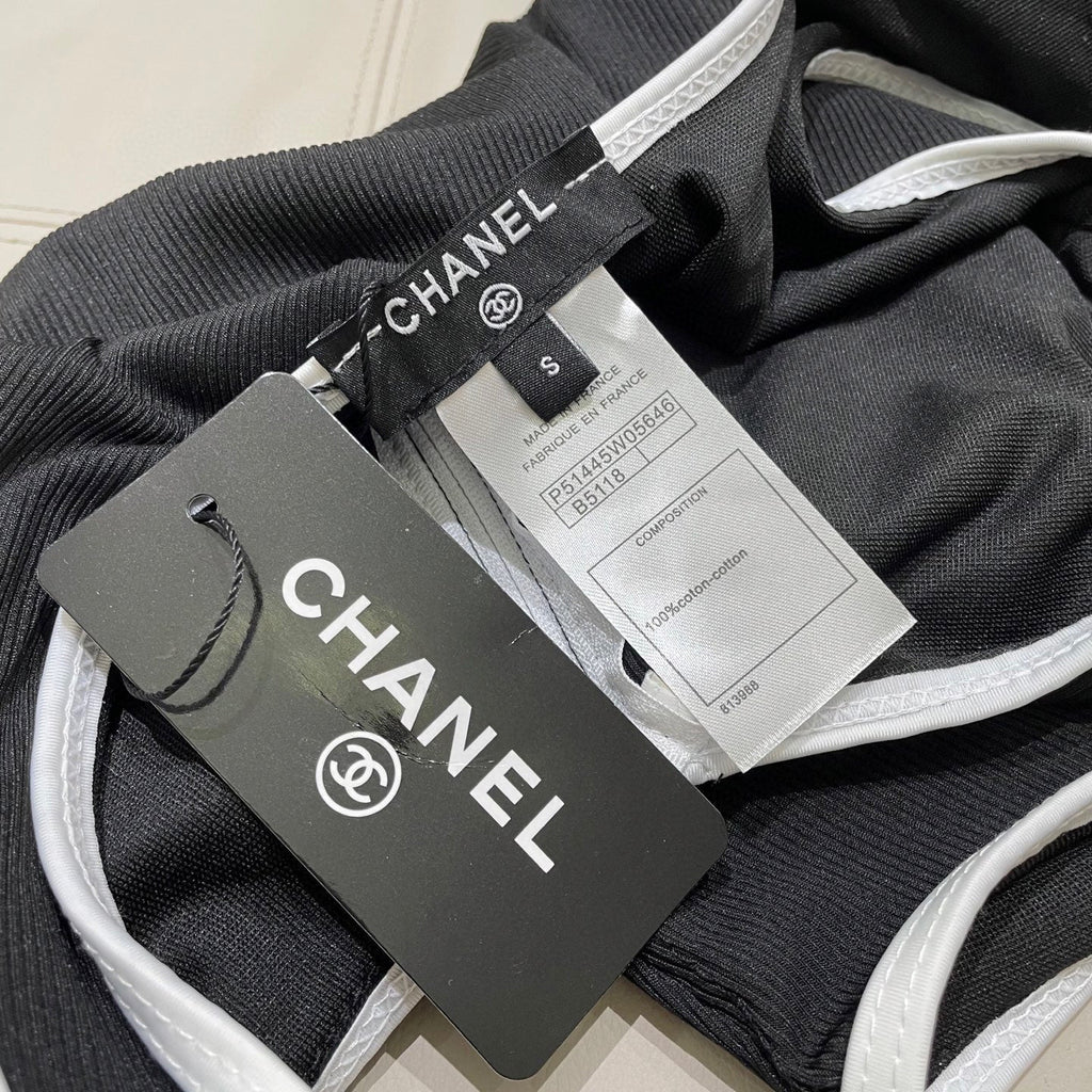 CHANEL BIKINI SWIMSUIT SET IN BLACK AND WHITE TRIM 604255