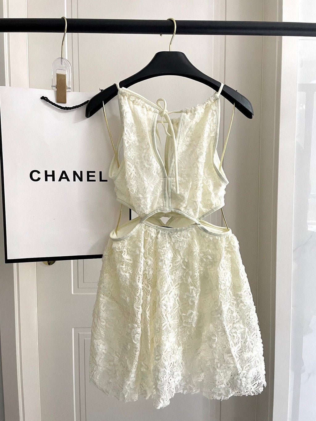 CHANEL BIKINI SWIMSUIT SET IN WHITE LACE FABRIC 613726