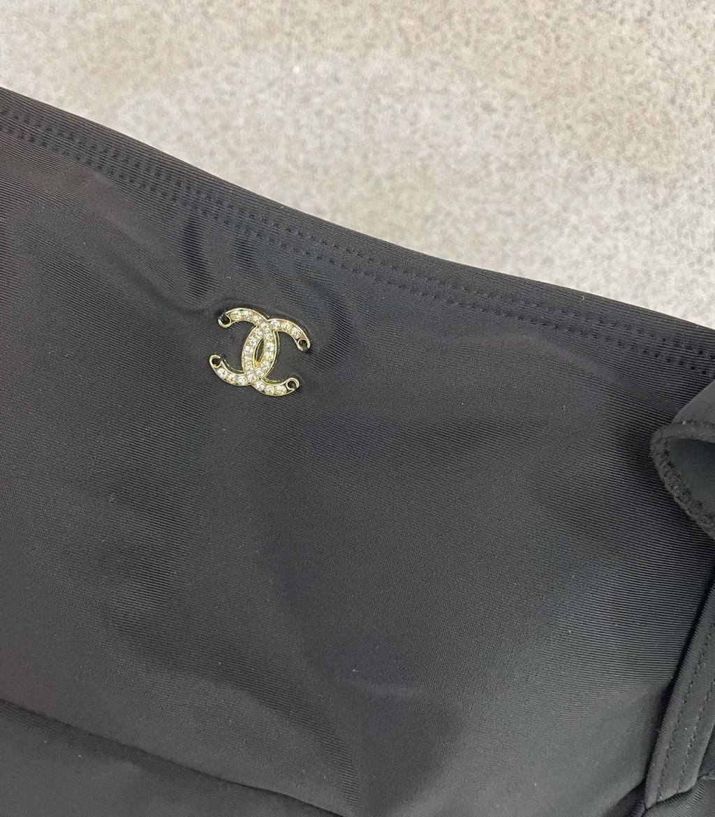 CHANEL BIKINI SWIMSUIT SET IN BLACK ATTACHED WITH GOLD METAL LOGO 615196