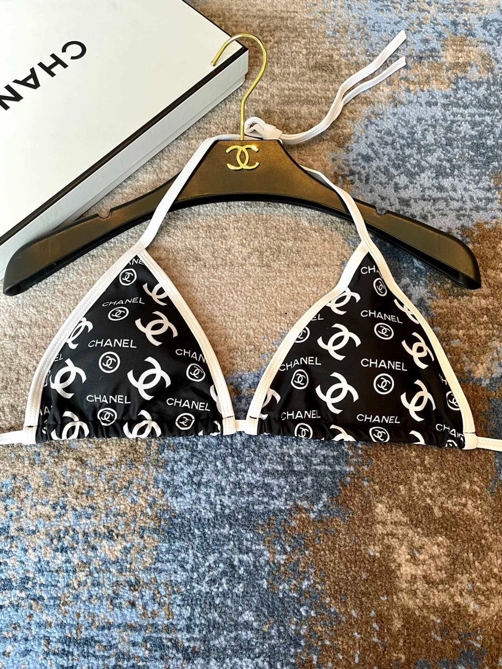 CHANEL BIKINI SWIMSUIT IN BLACK AND WHITE AND PRINTED 627825