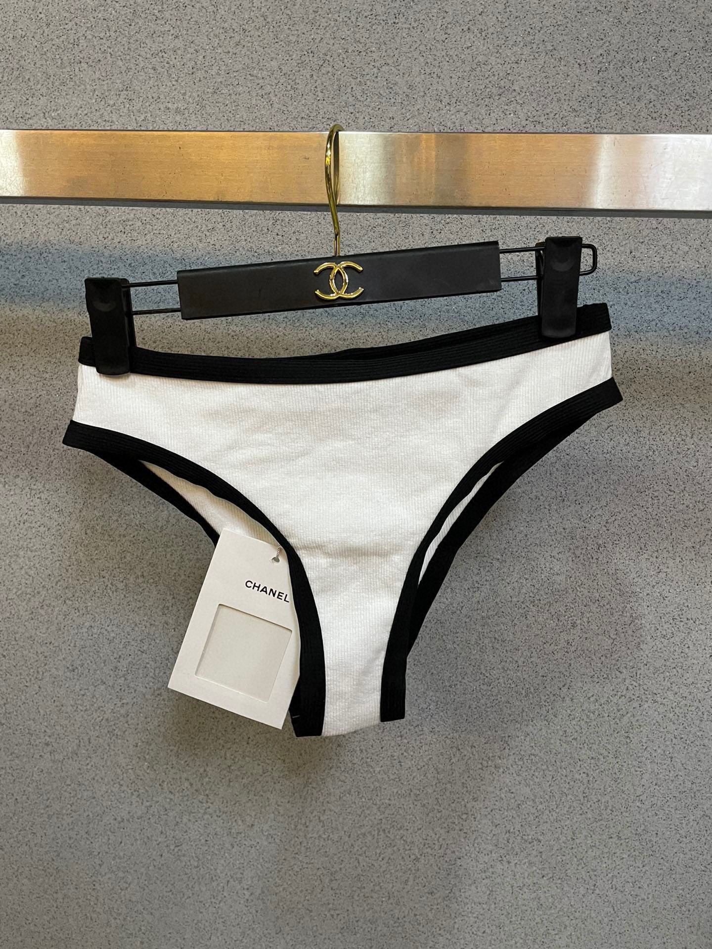 CHANEL HIGH NECK SWIMSUIT IN WHITE AND BLACK TRIM 627830