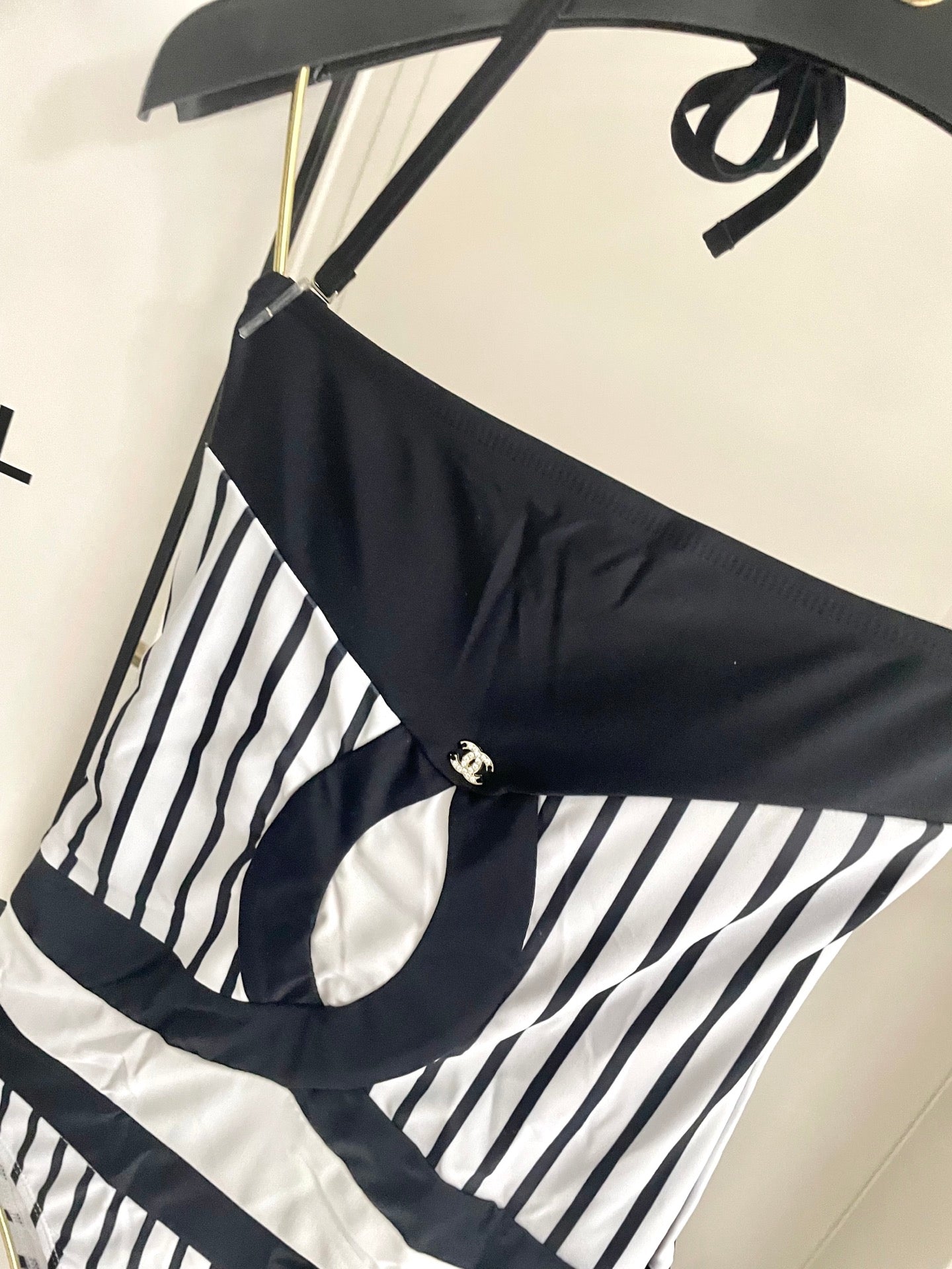 CHANEL BIKINI SWIMSUIT SET IN WHITE WITH BLACK VERTICAL STRIPES 633258
