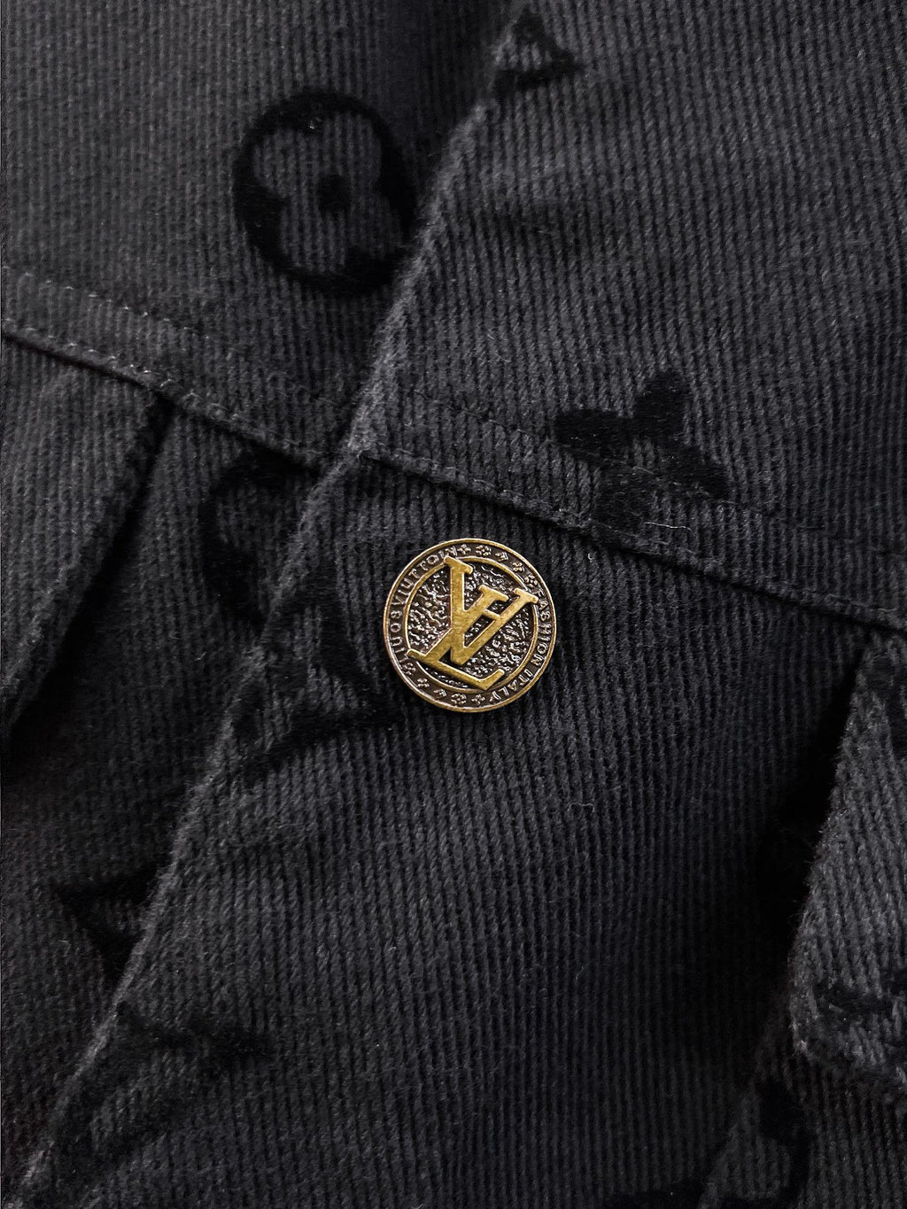 LOUIS VUITTON LV BLACK MONOGRAM DENIM JACKET 239525