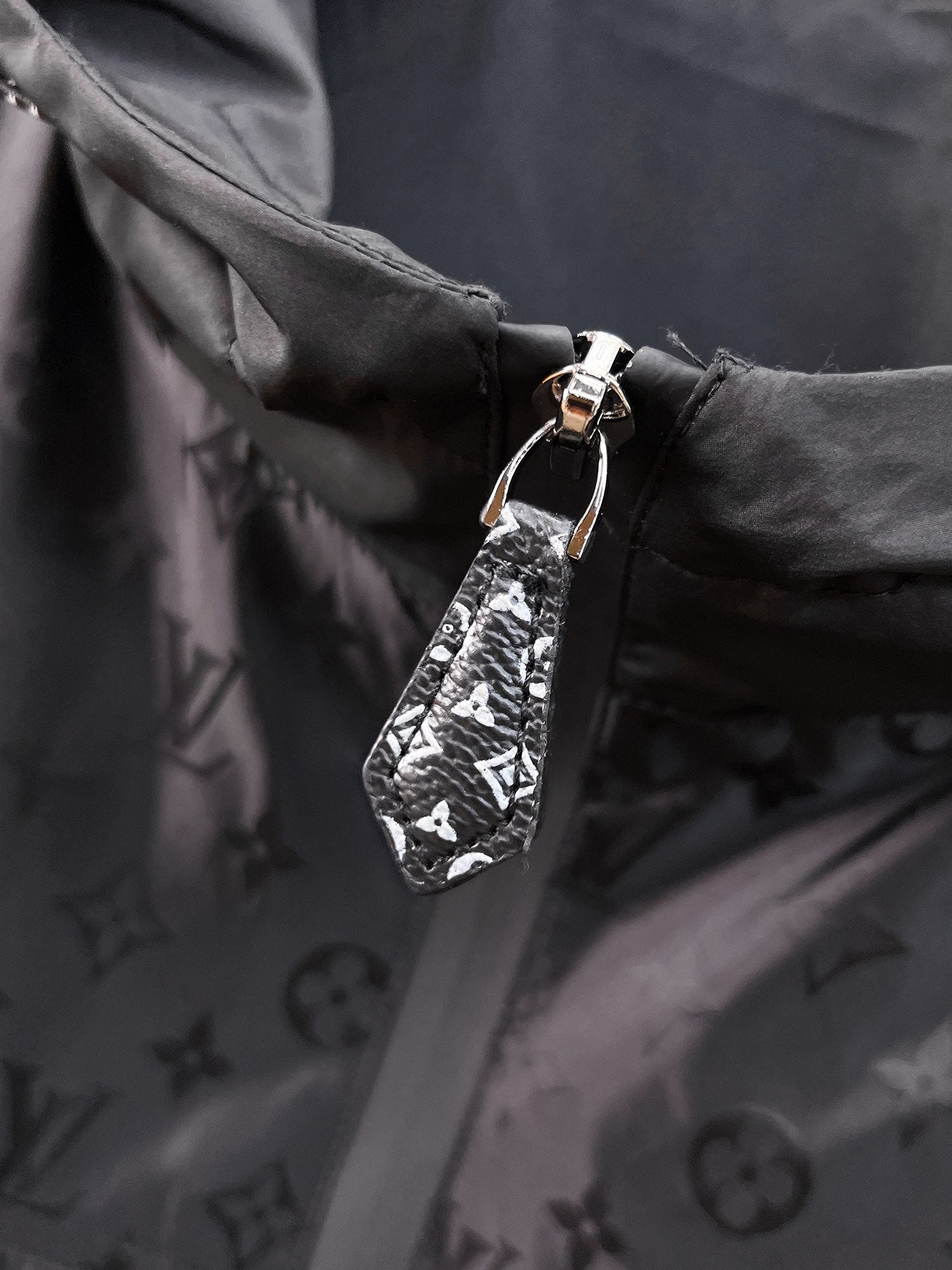 LOUIS VUITTON LV BLACK JACKET 239519