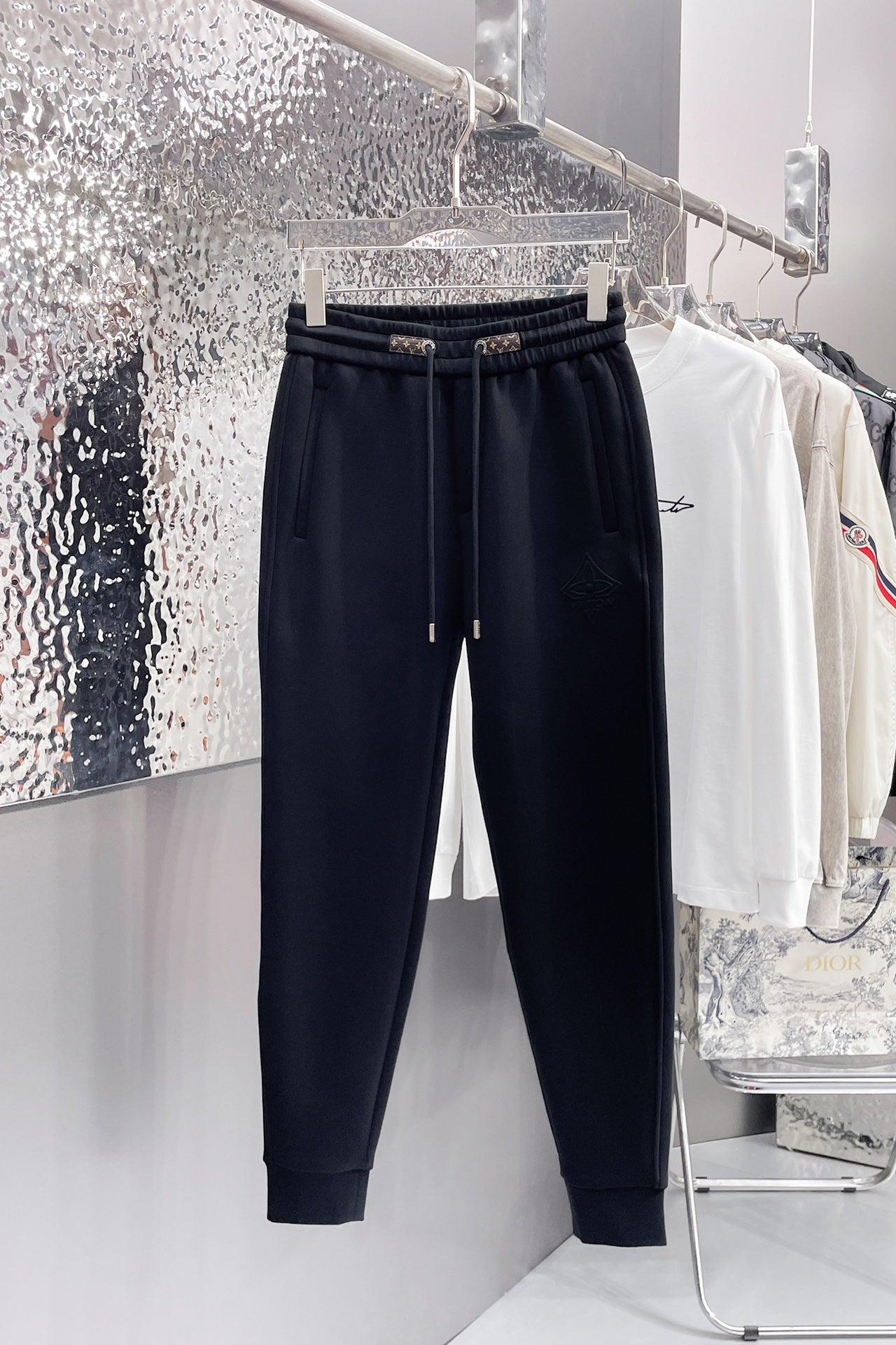 LOUIS VUITTON LV BLACK TROUSERS 239504