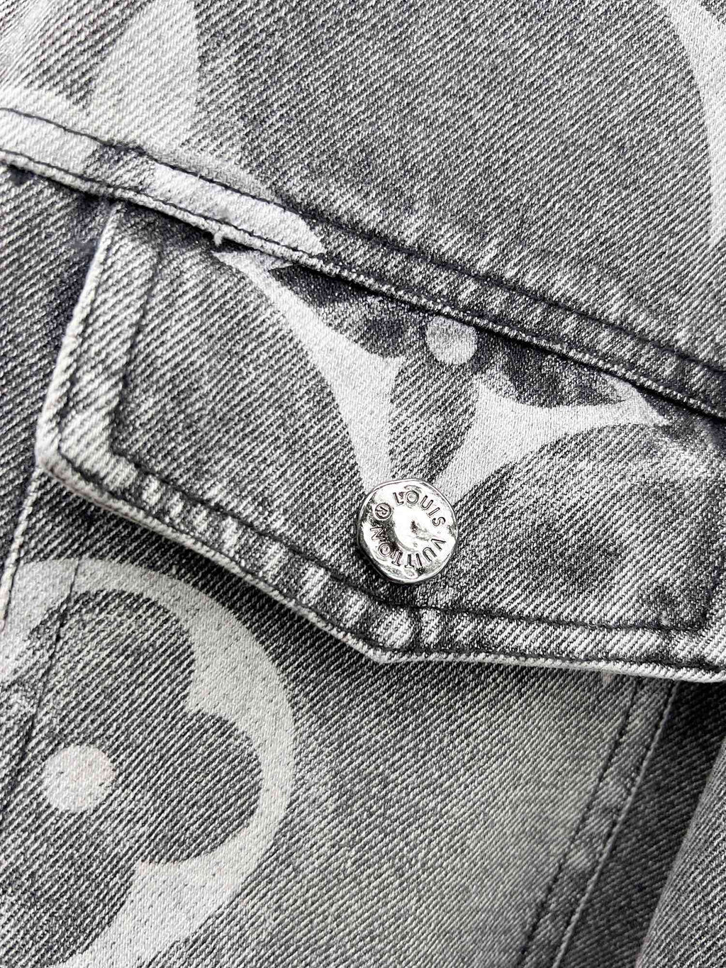 LOUIS VUITTON LV ASH GRAY MONOGRAM DENIM JACKET 239524