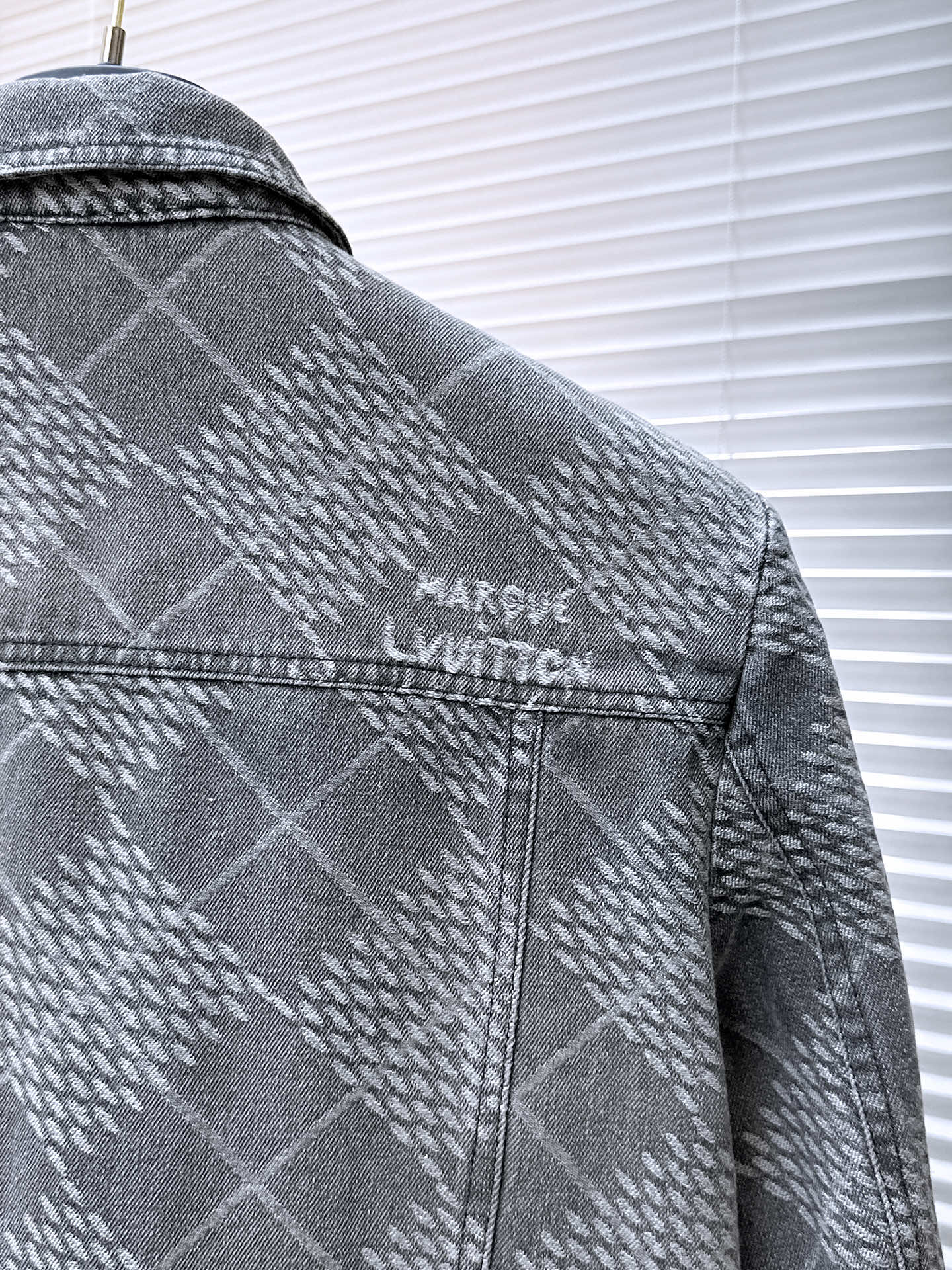 LOUIS VUITTON LV SHIRT JACKET IN GRAY DENIM 239127