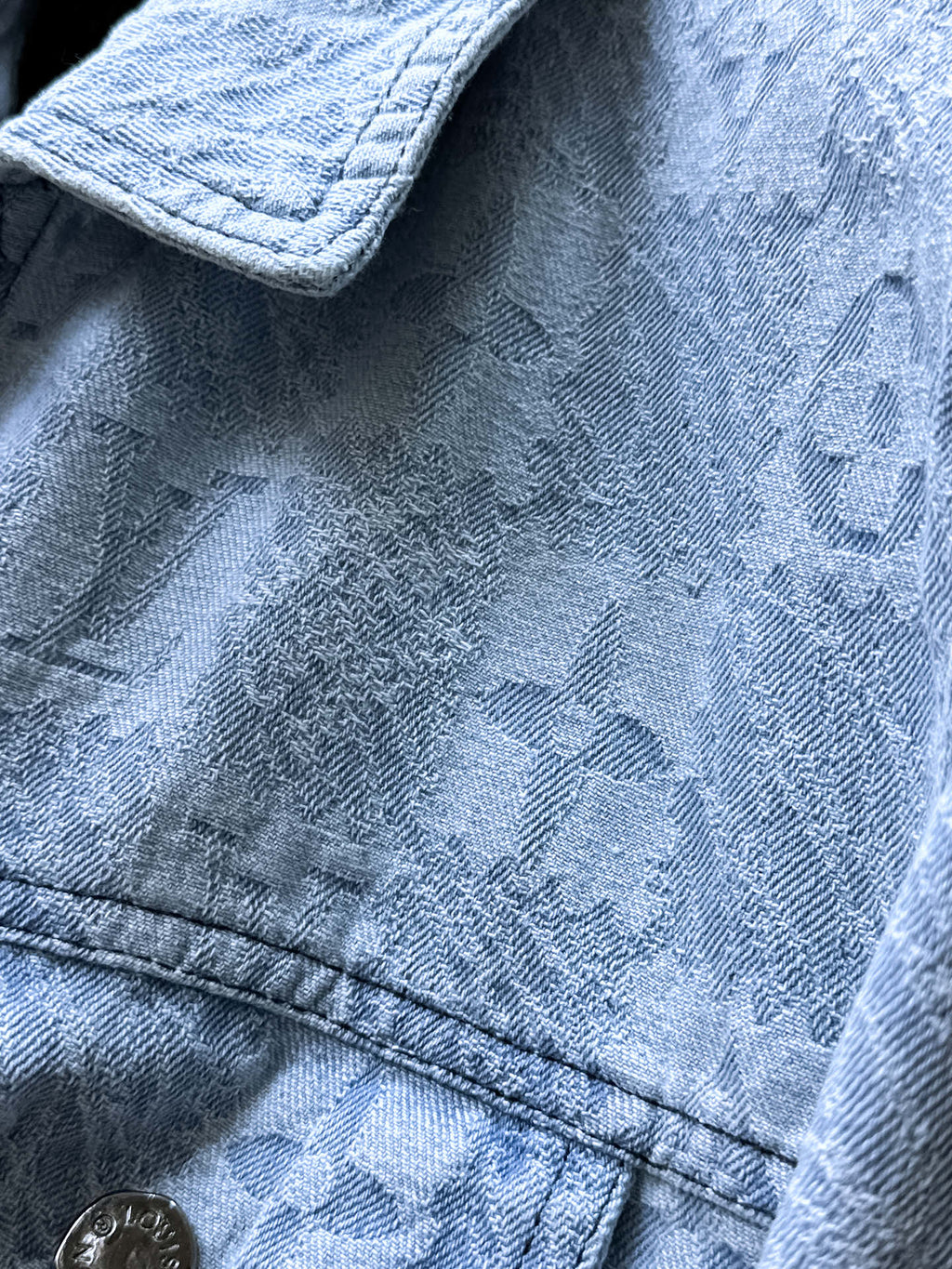 LOUIS VUITTON LV SHIRT JACKET IN LIGHT BLUE MONOGRAM MIX DAMIER DENIM 239121