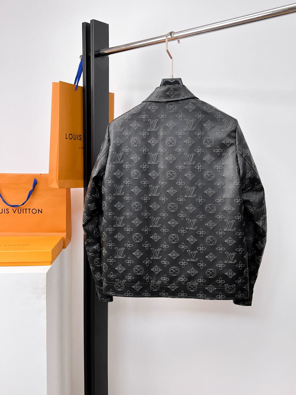 LOUIS VUITTON LV BLACK MONOGRAM DENIM JACKET 239528