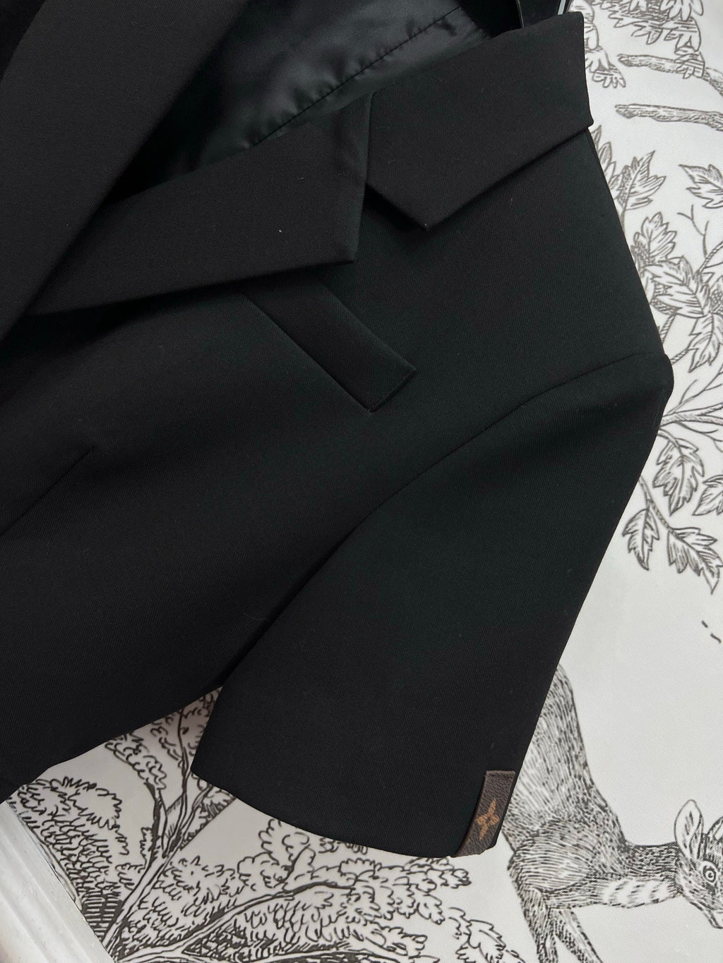 LOUIS VUITTON LV SHORT-SLEEVE BLAZER DRESS 274529
