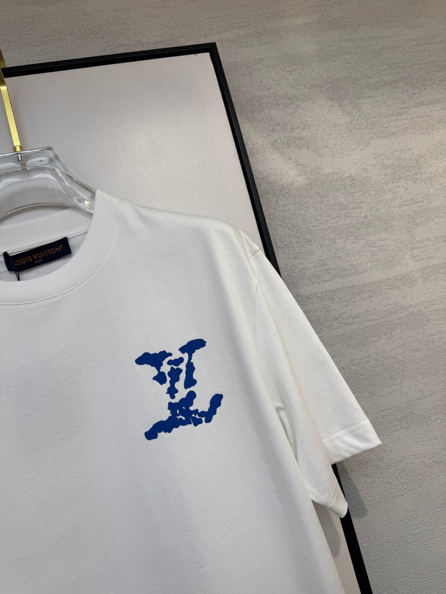 LOUIS VUITTON LV WHITE COTTON T-SHIRT BLUE STYLIZED LOGO 238917