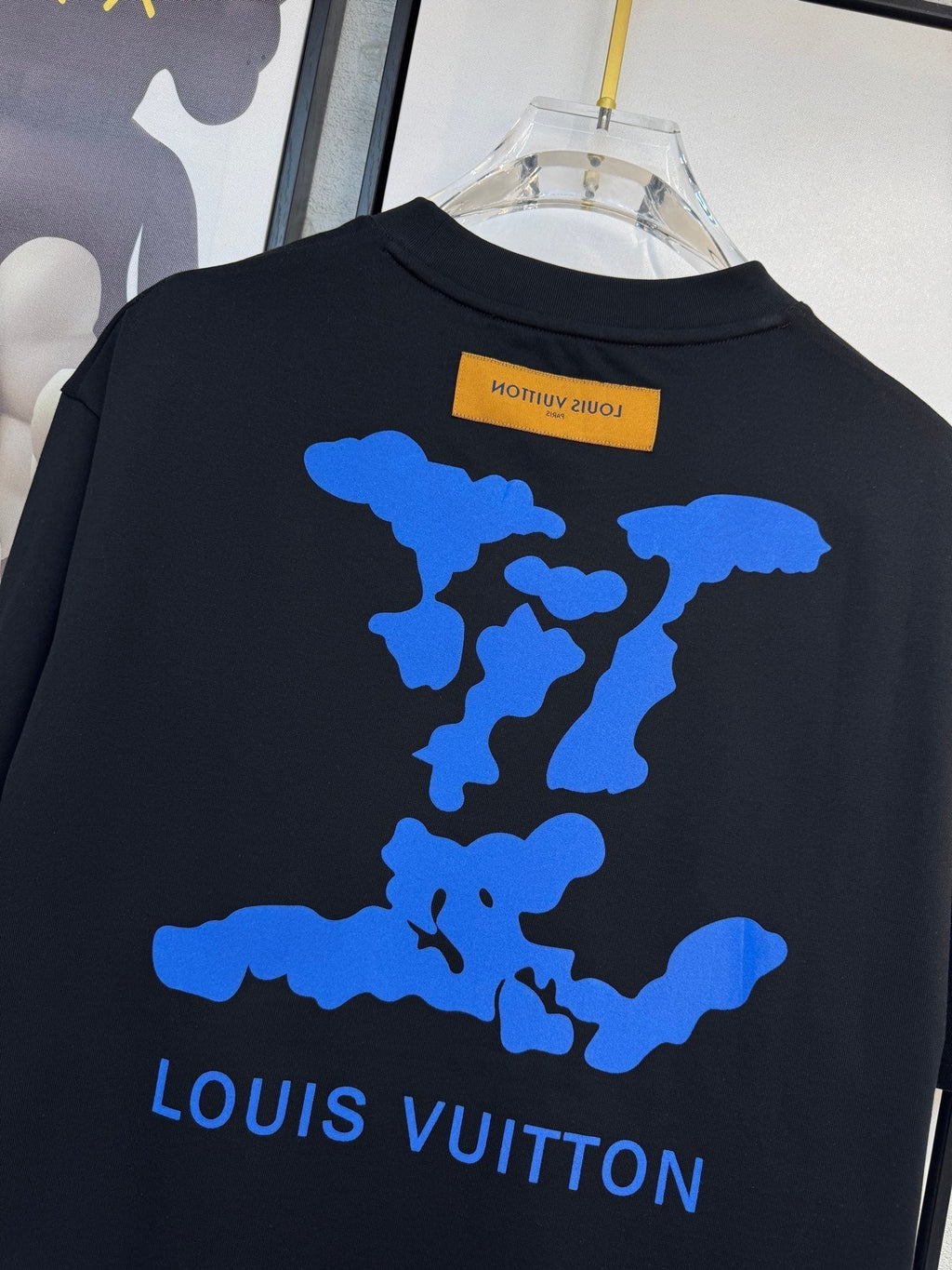 LOUIS VUITTON LV BLACK COTTON T-SHIRT BLUE STYLIZED LOGO 238916