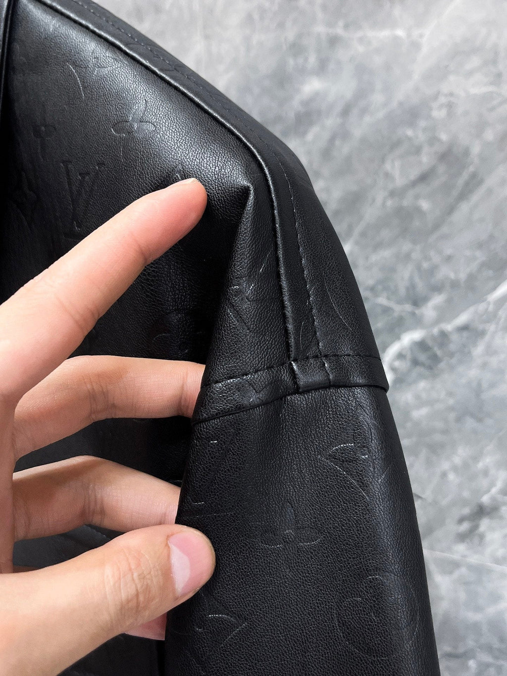 LOUIS VUITTON LV BLACK CALFSKIN JACKET 239566