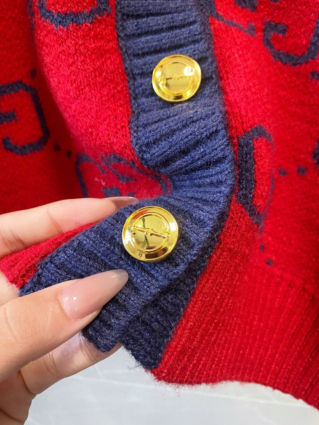 GUCCI CARDIGAN 00230