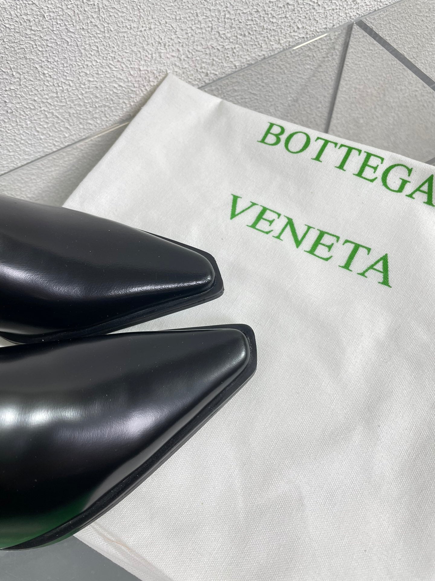 BOTTEGA VENETA TEX HIGH BOOT IN BLACK PATENT CALFSKIN