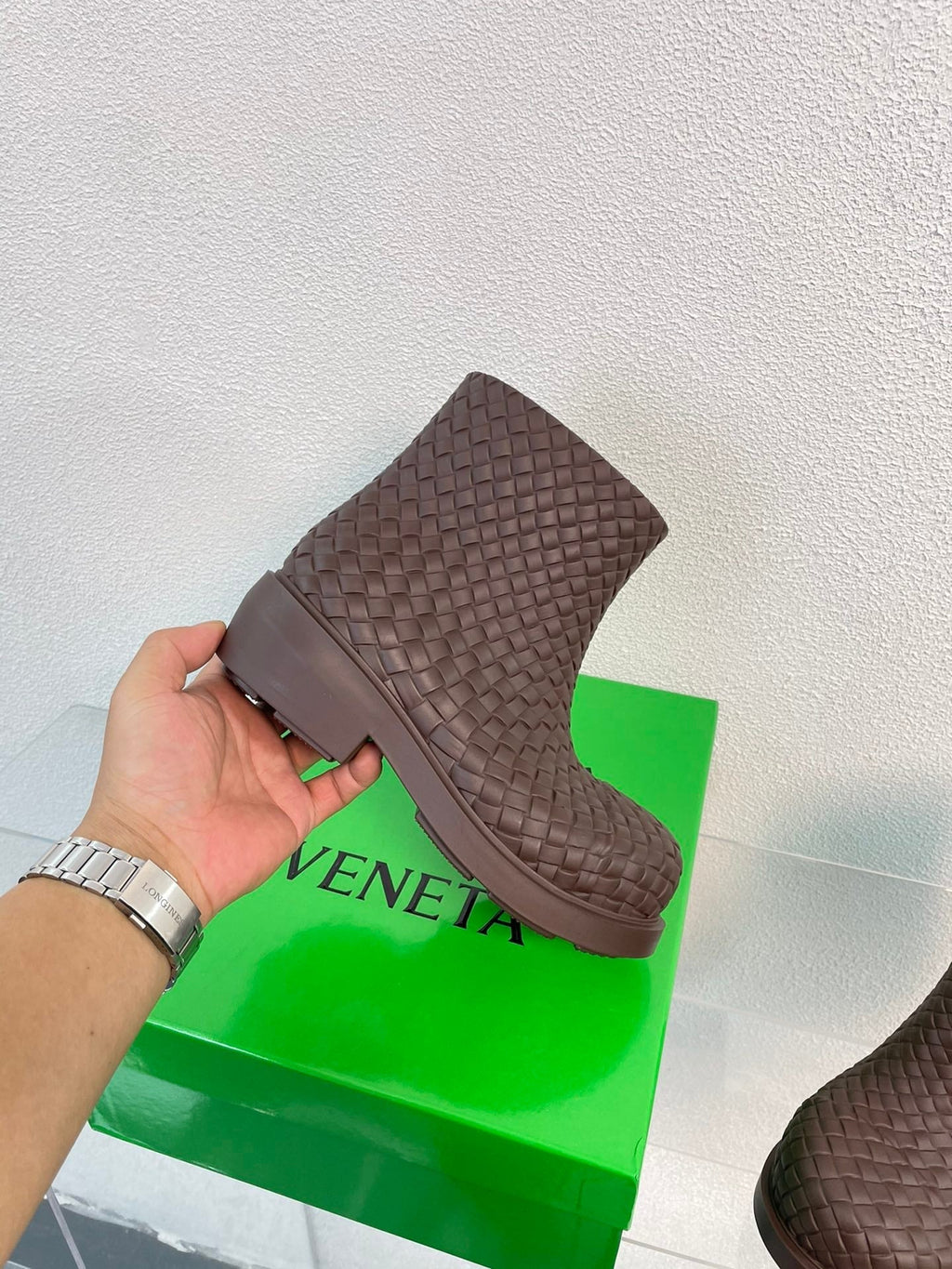 BOTTEGA VENETA FIREMAN BOOTS IN CHOCOLATE BROWN RUBBER WITH ICONIC INTRECCIO MOTIF