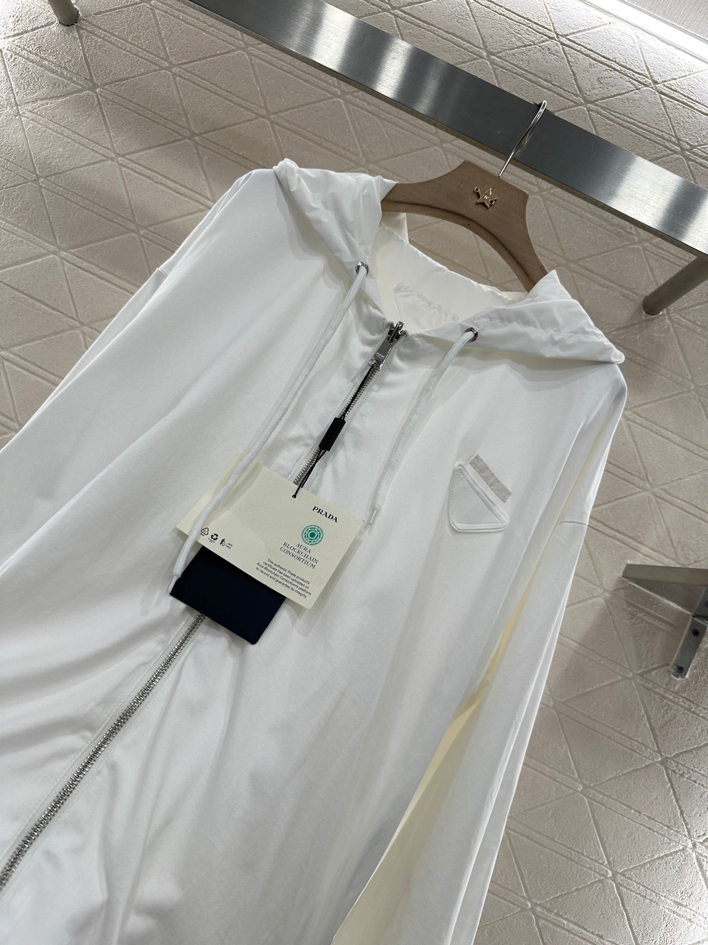LOUIS VUITTON LV HOODED JACKET 272378