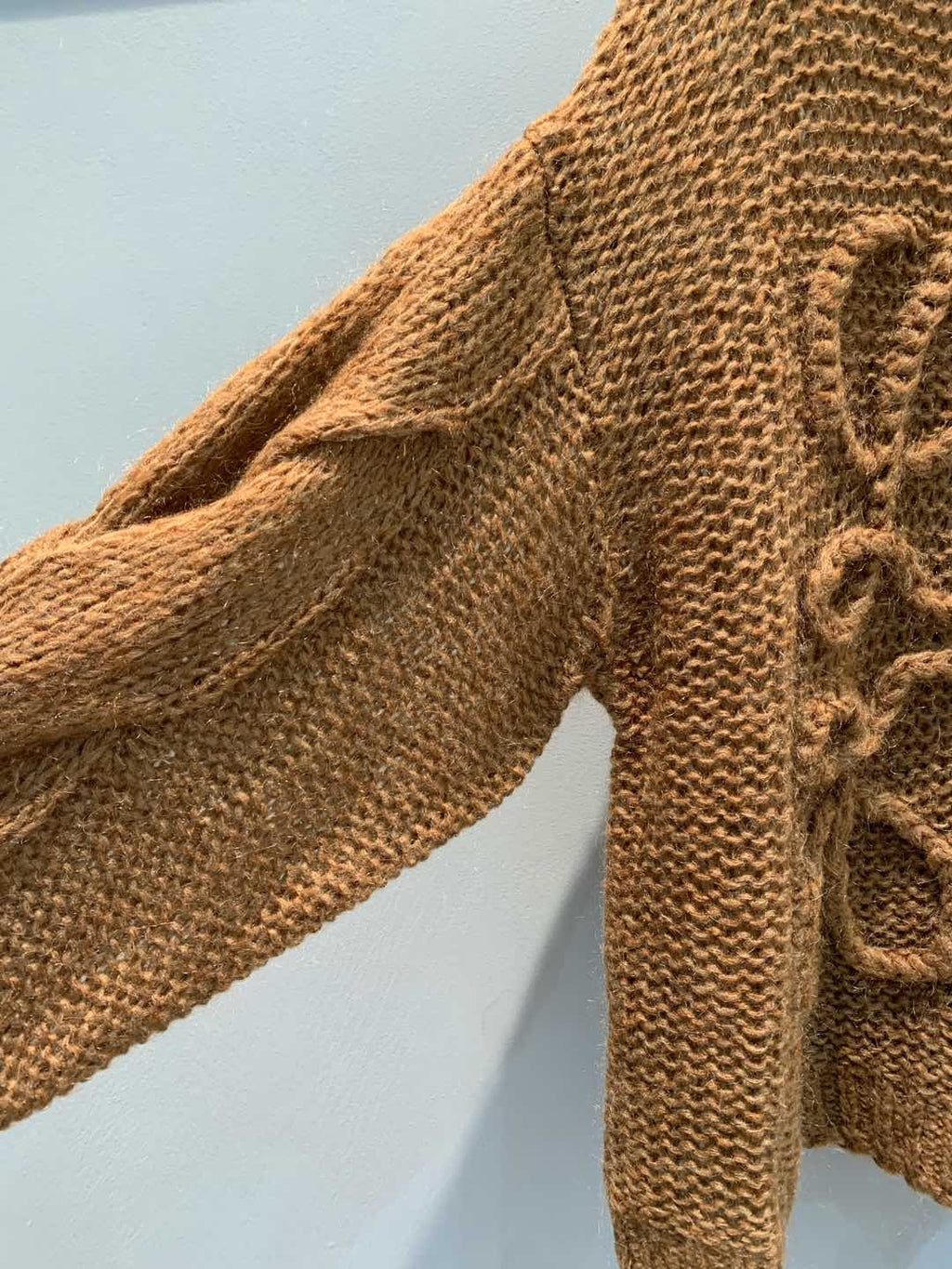 LOEWE SWEATER STYLE 225