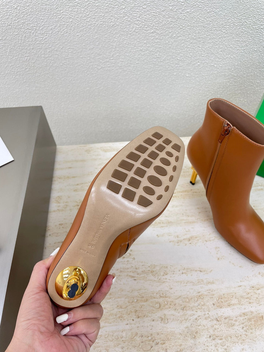 BOTTEGA VENETA KNOT ANKLE BOOT IN BRONZE BROWN CALFSKIN WITH GOLD METAL HEEL 9 CM