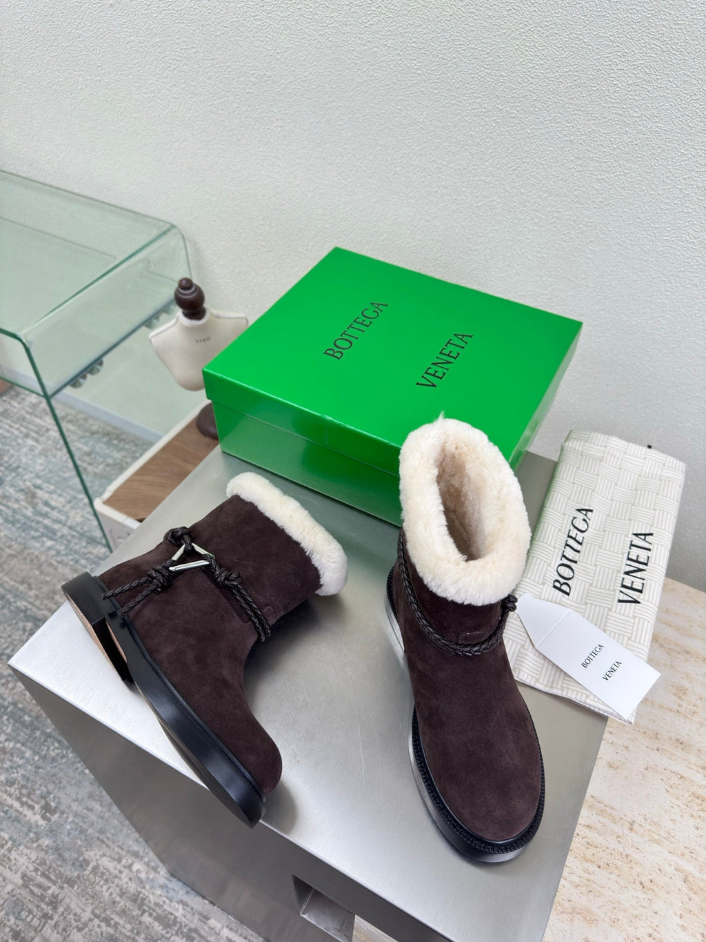 BOTTEGA VENETA 26S FUR-LINED BOOTS IN DARK BROWN SUEDE AND WHITE WOOL
