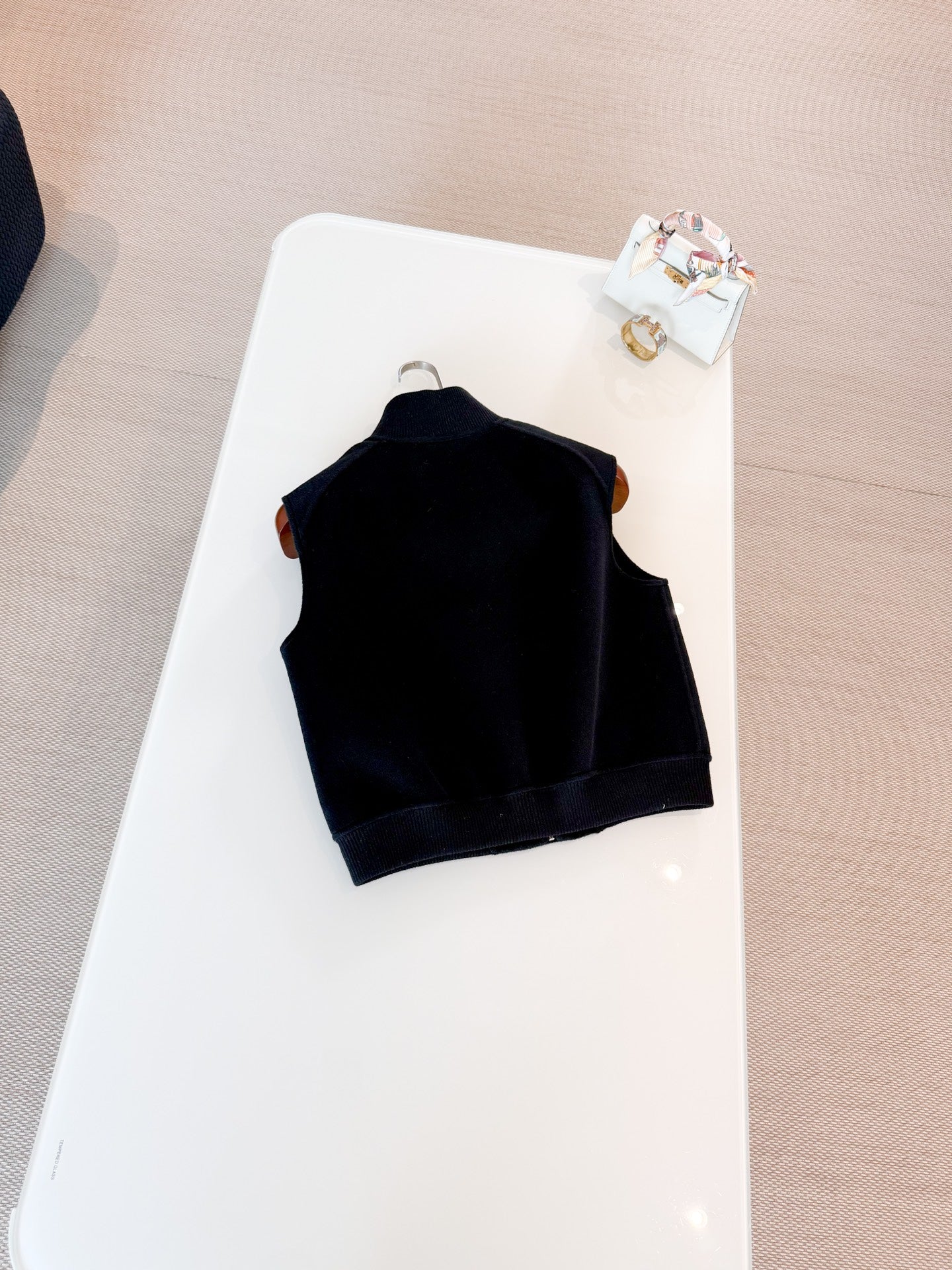 HERMES HERMES 25S SLEEVELESS JACKET 121