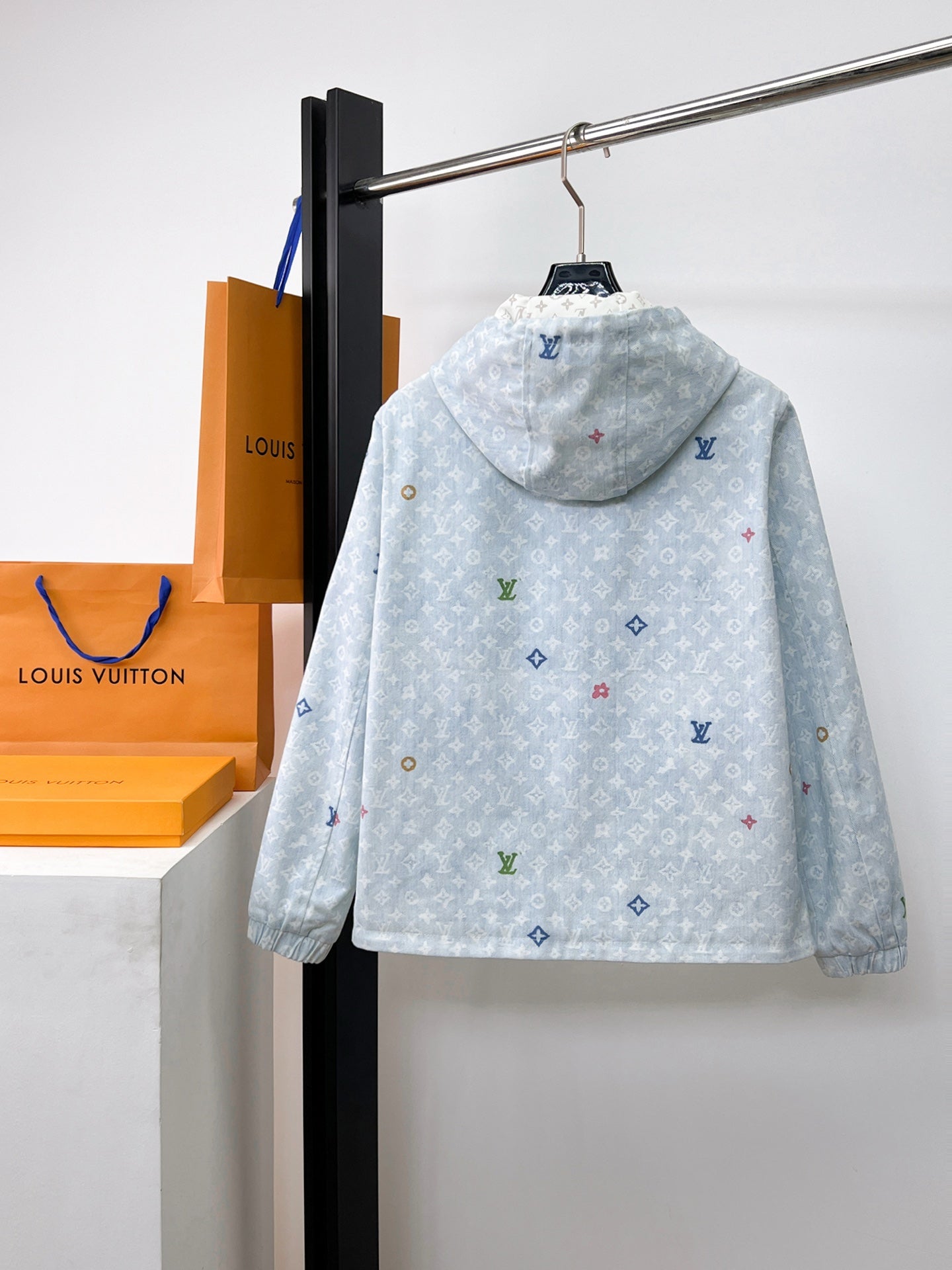 LOUIS VUITTON LV BUE PASTEL MONOGRAM DENIM JACKET 239527