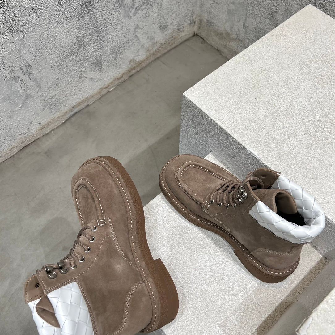 BOTTEGA VENETA HADDOCK LACE-UP ANKLE BOOT IN WALNUT BROWN SUEDE