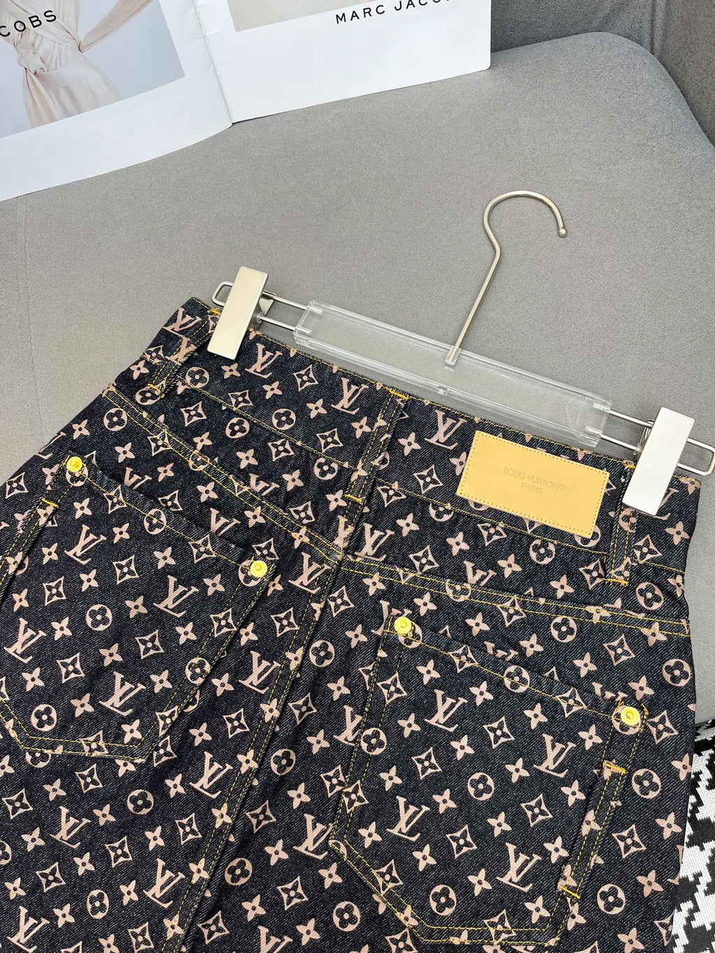 LOUIS VUITTON LV NEW STYLE DENIM SKIRT WITH FRONT CENTER ZIPPER 269062